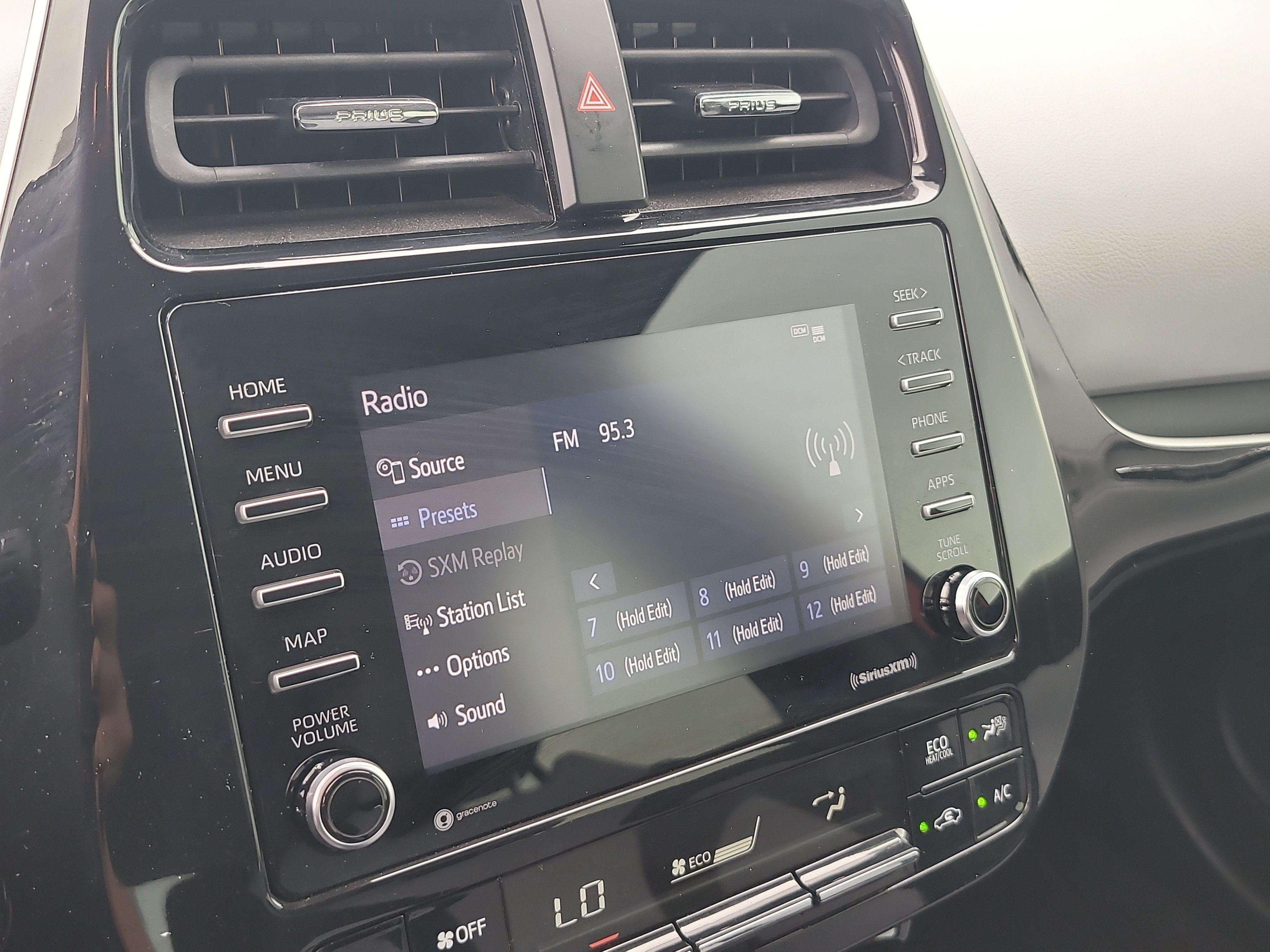 2022 Toyota Prius L Eco