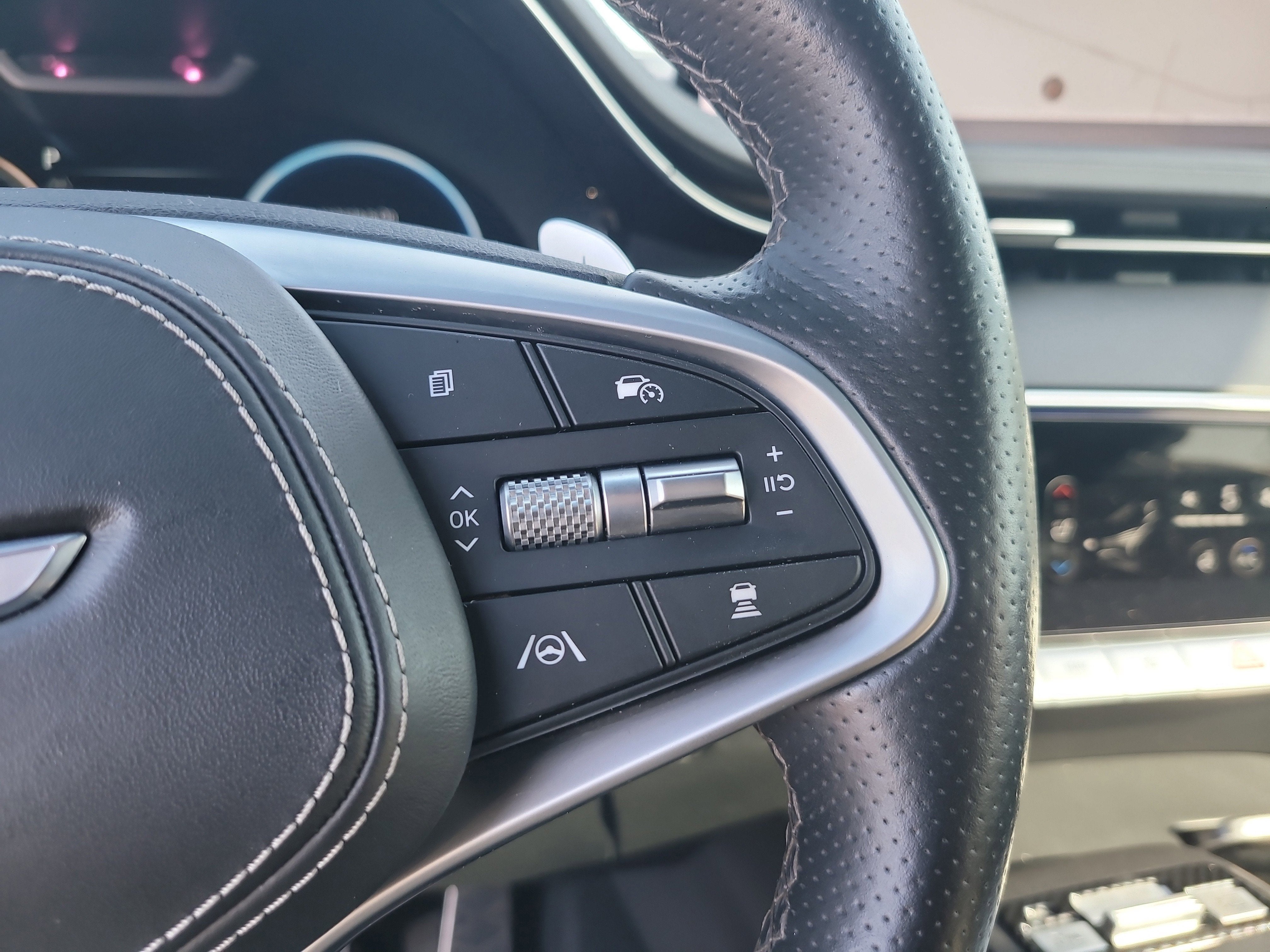 2023 Genesis GV70 2.5T
