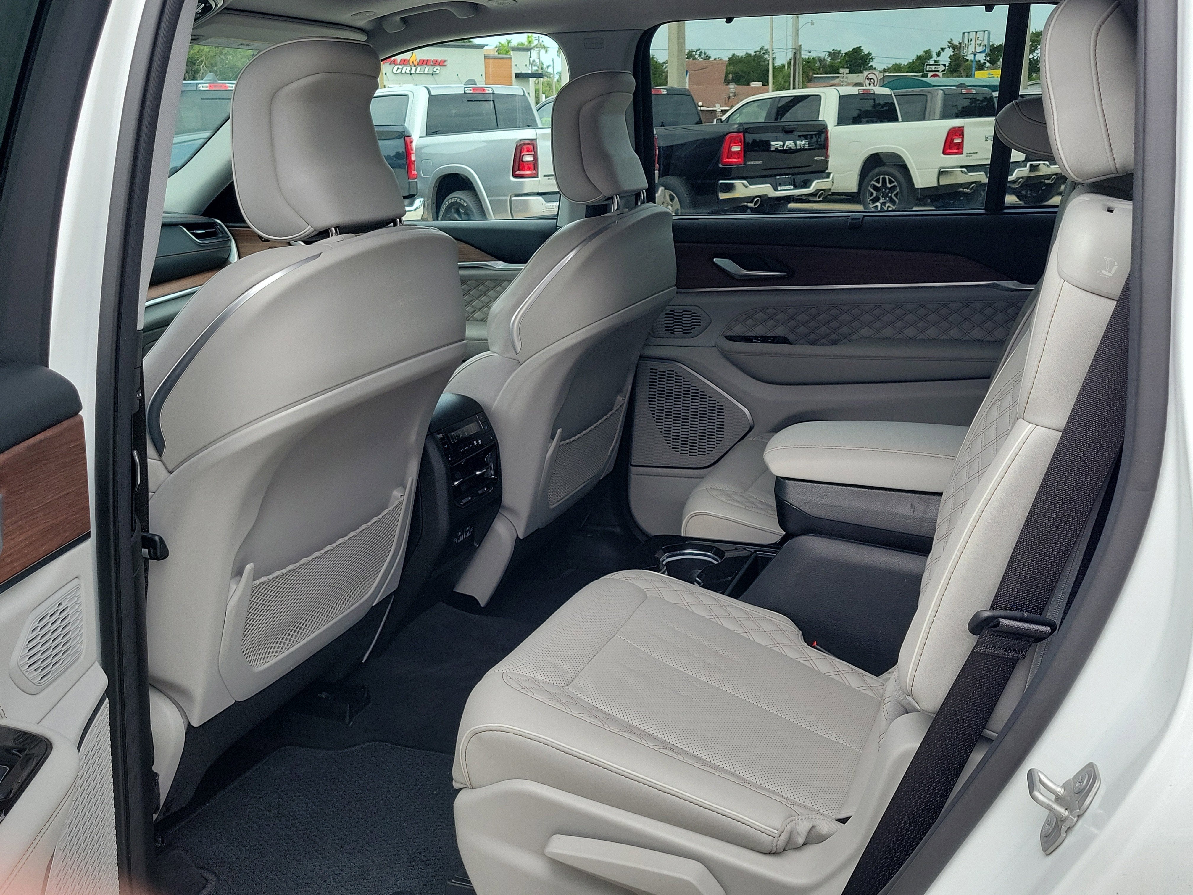 2023 Jeep Grand Cherokee L Summit
