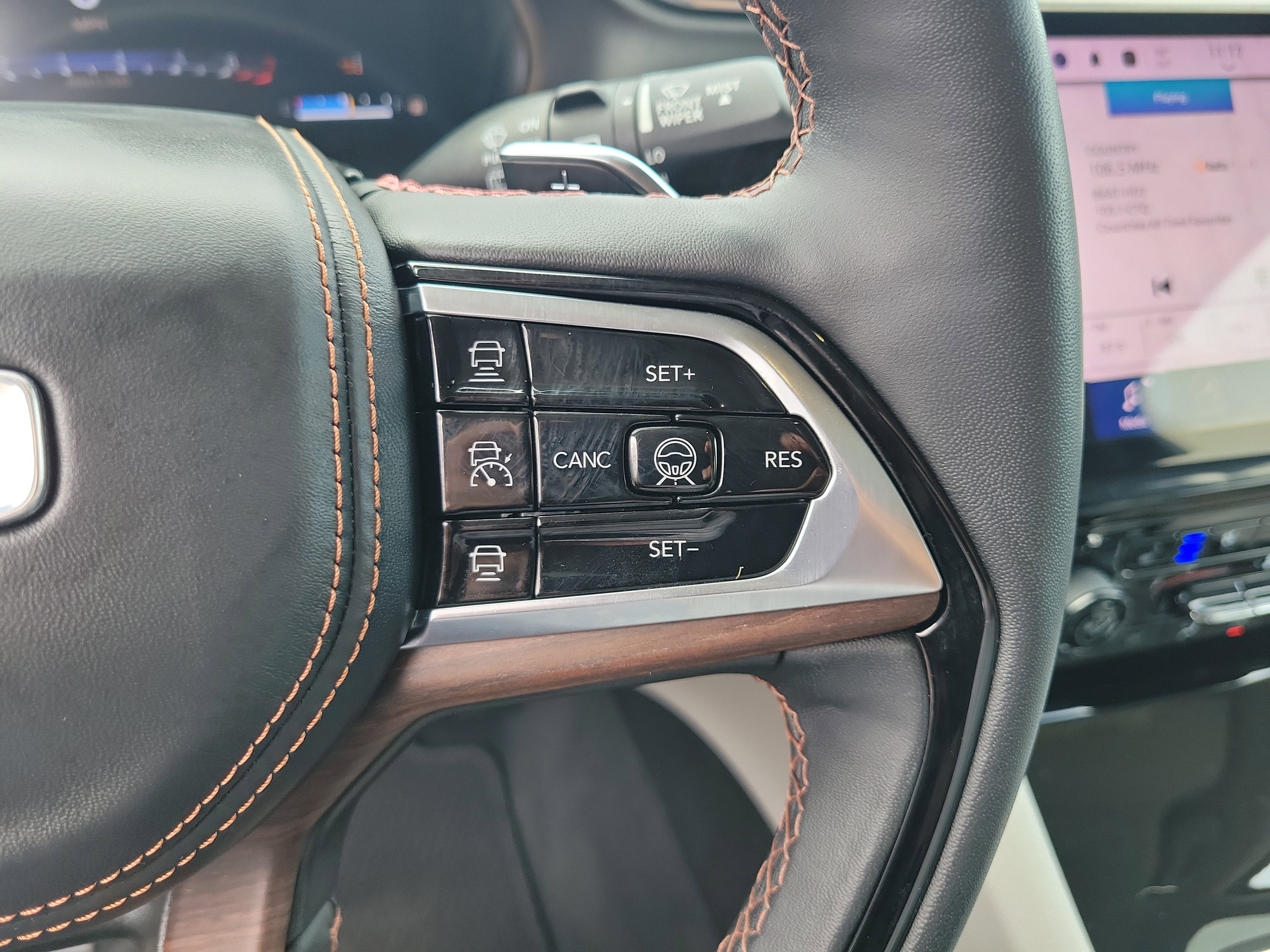 2023 Jeep Grand Cherokee L Summit