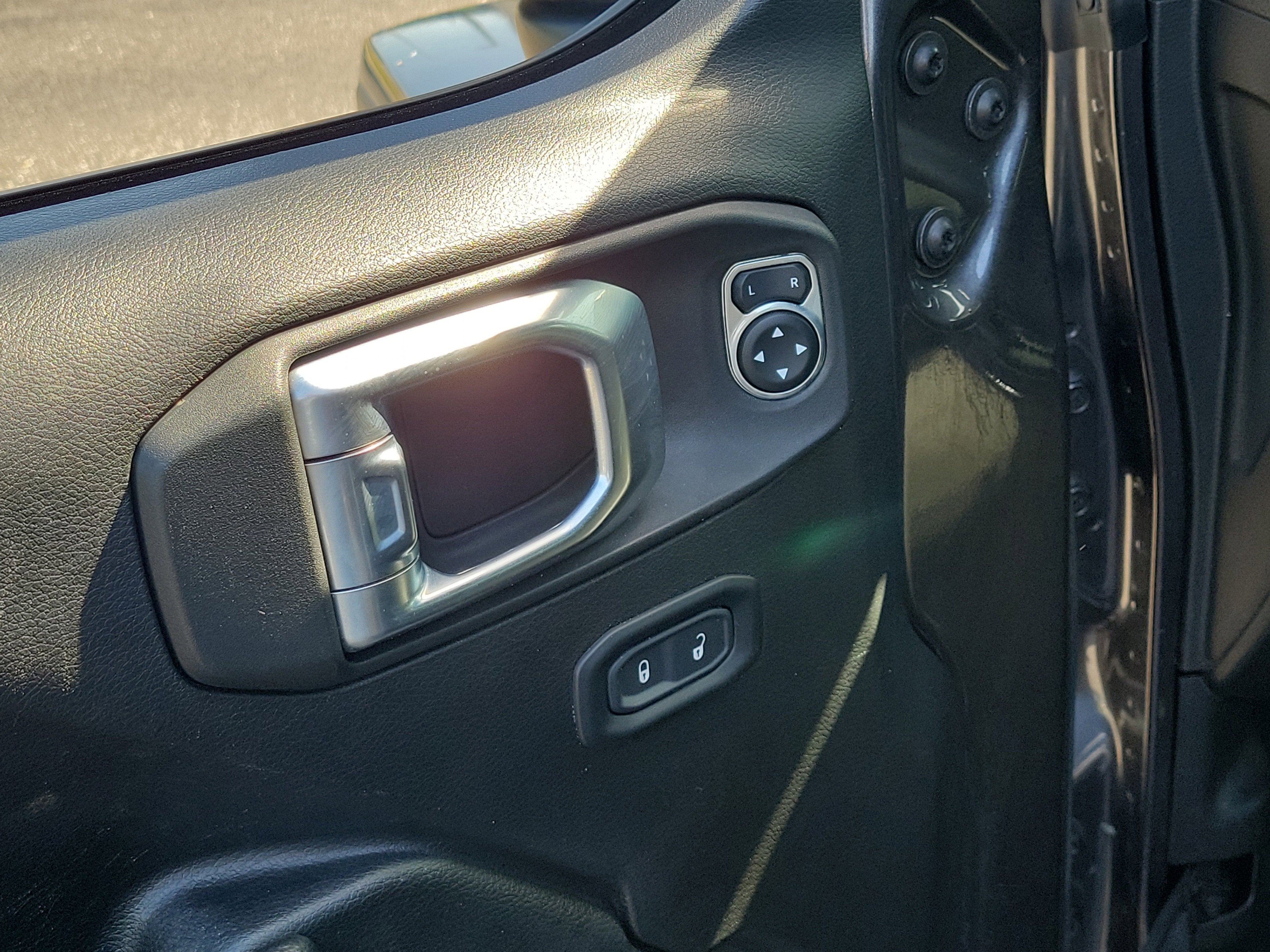 2022 Jeep Gladiator Sport S