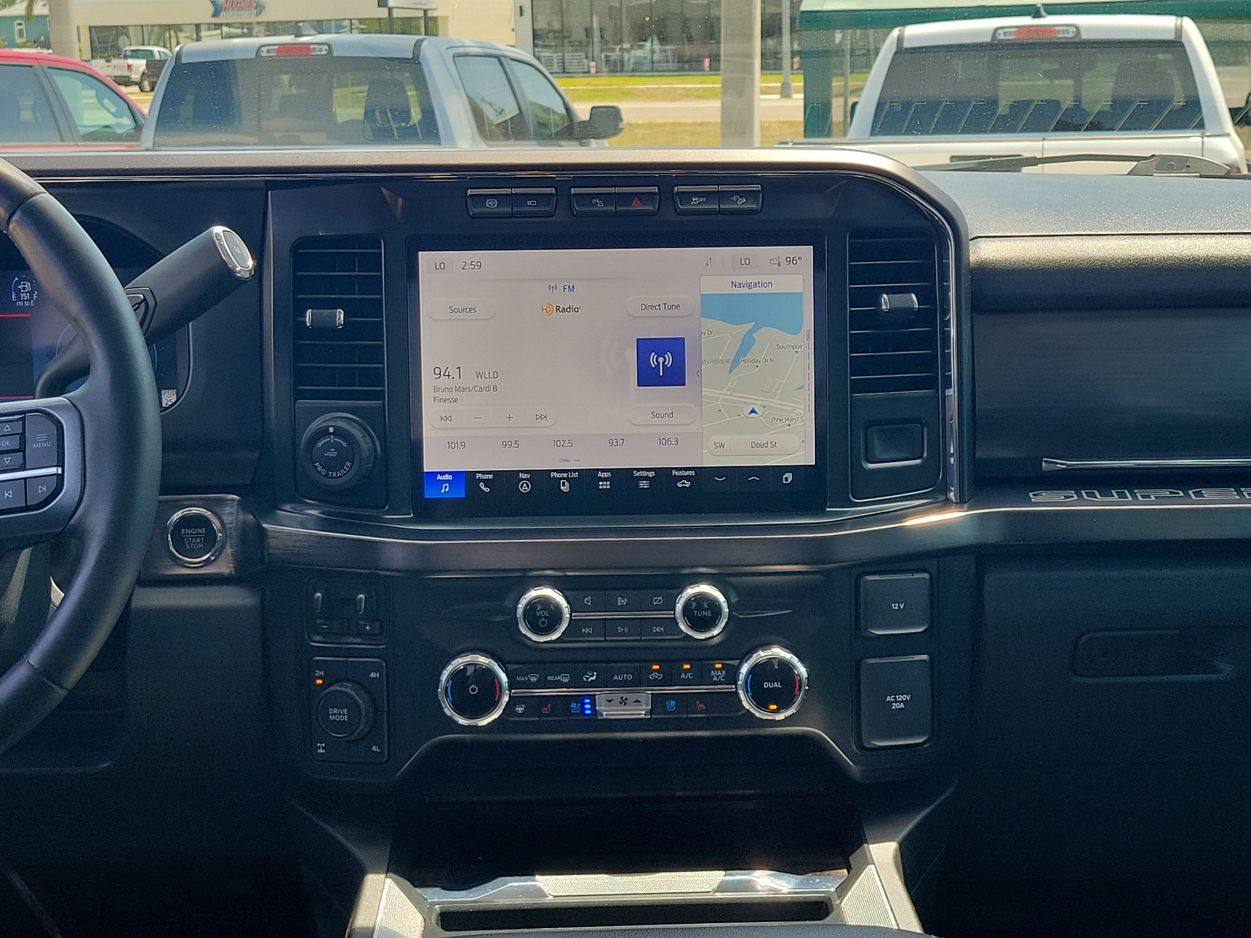 2023 Ford Super Duty F-250 SRW LARIAT