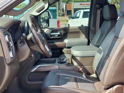 2023 GMC Sierra 2500HD Denali