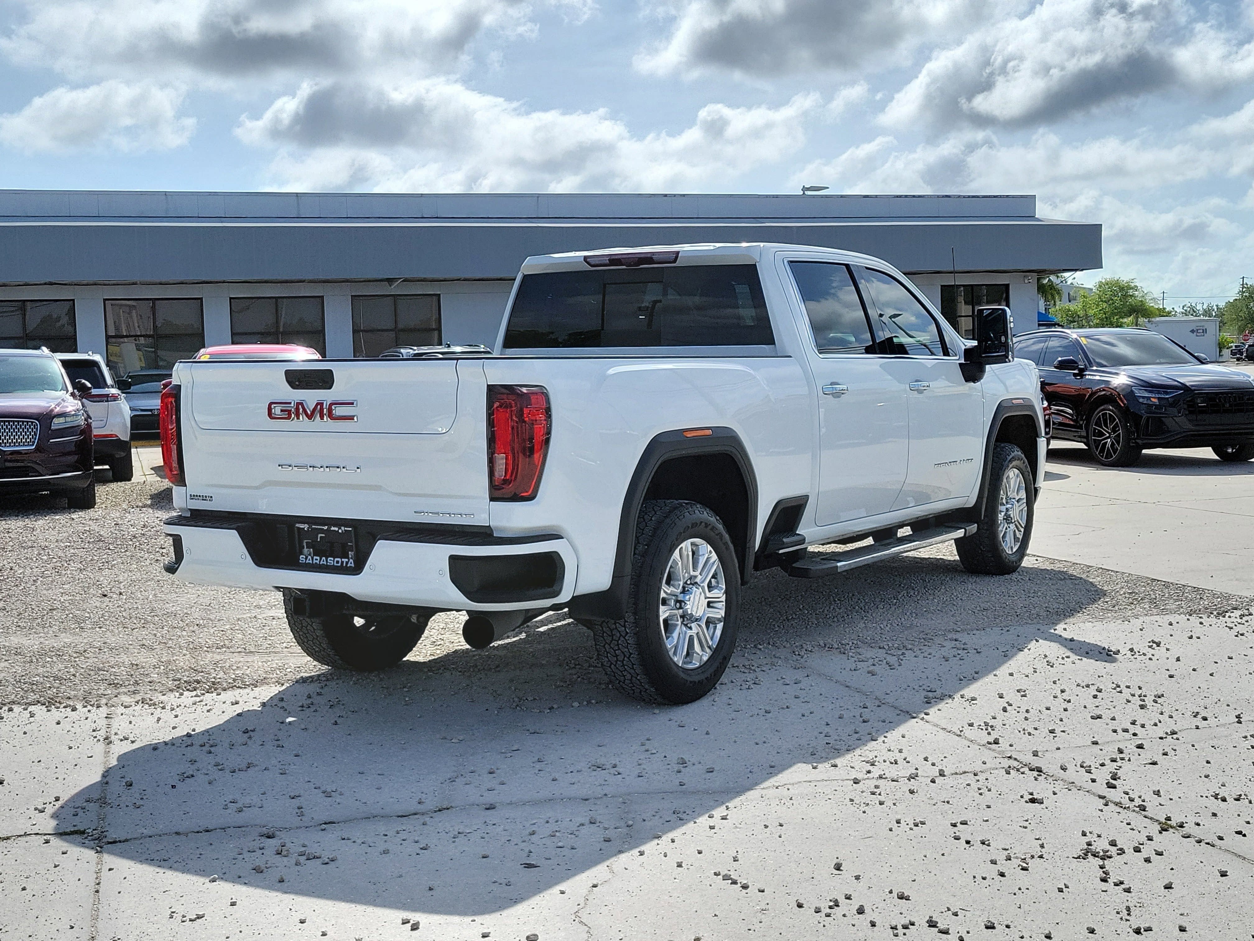 2023 GMC Sierra 2500HD Denali