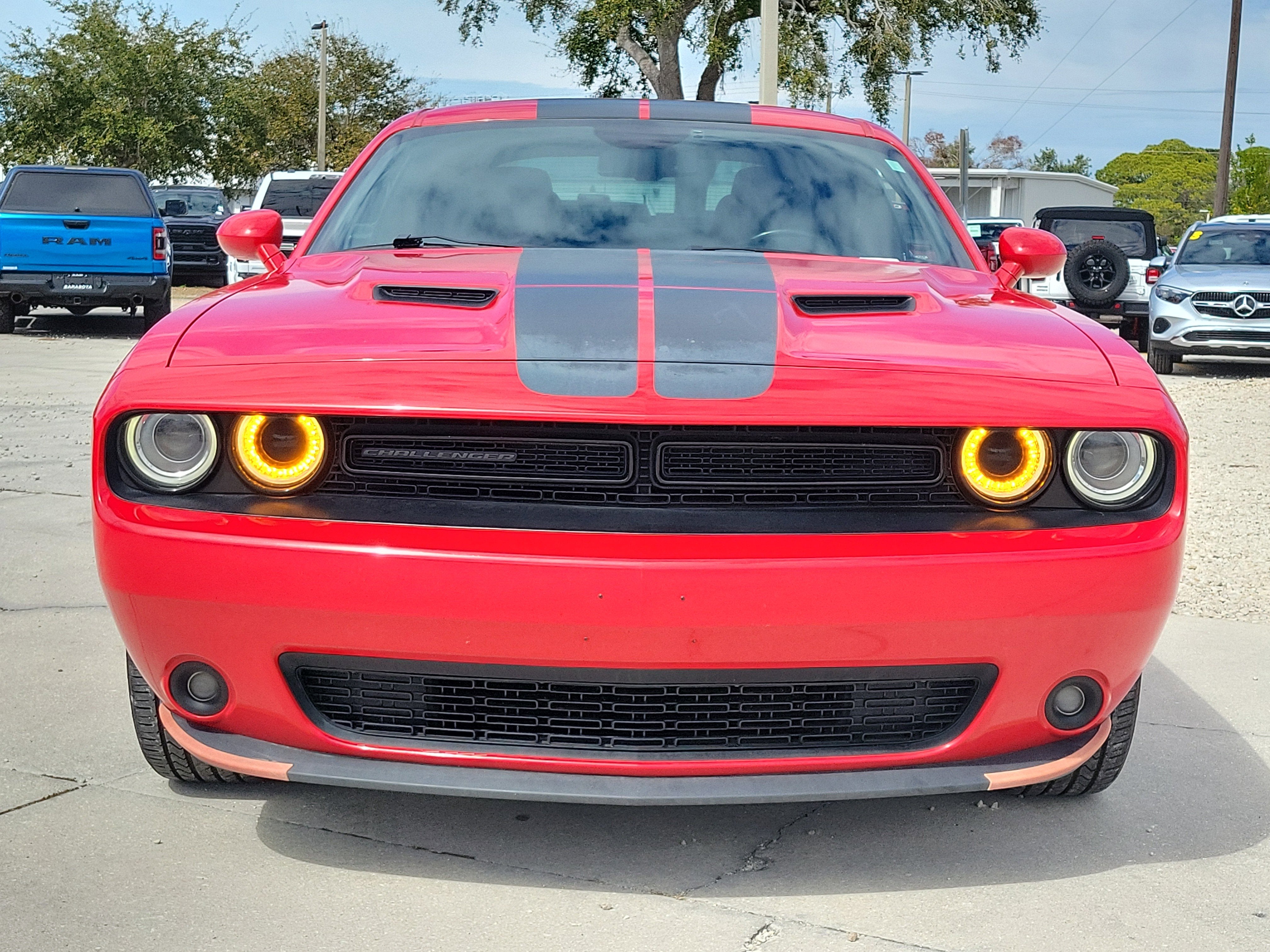 2017 Dodge Challenger SXT Plus