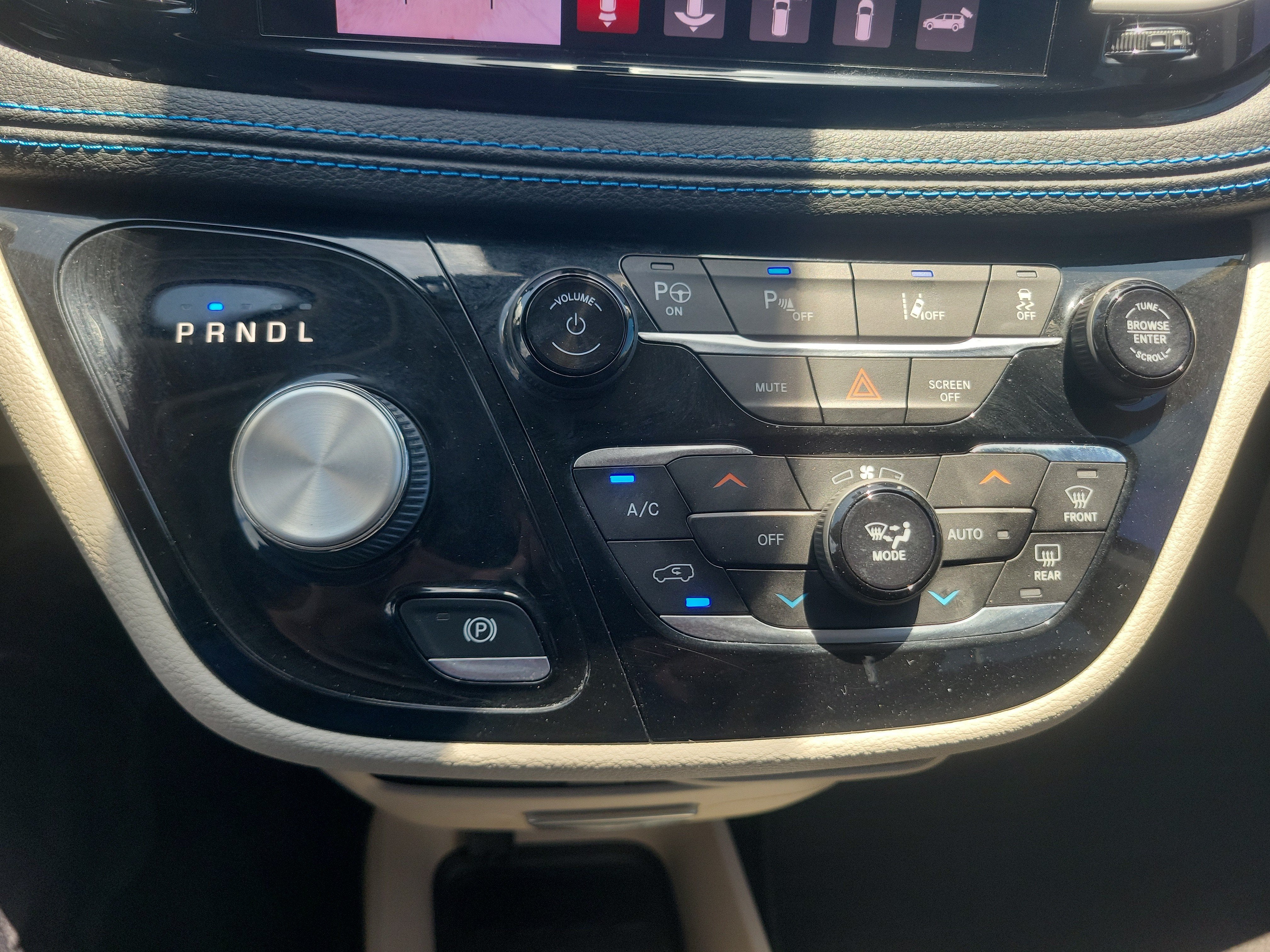 2021 Chrysler Pacifica Hybrid Touring L