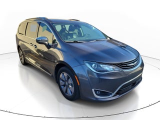 2018 Chrysler Pacifica Hybrid Limited