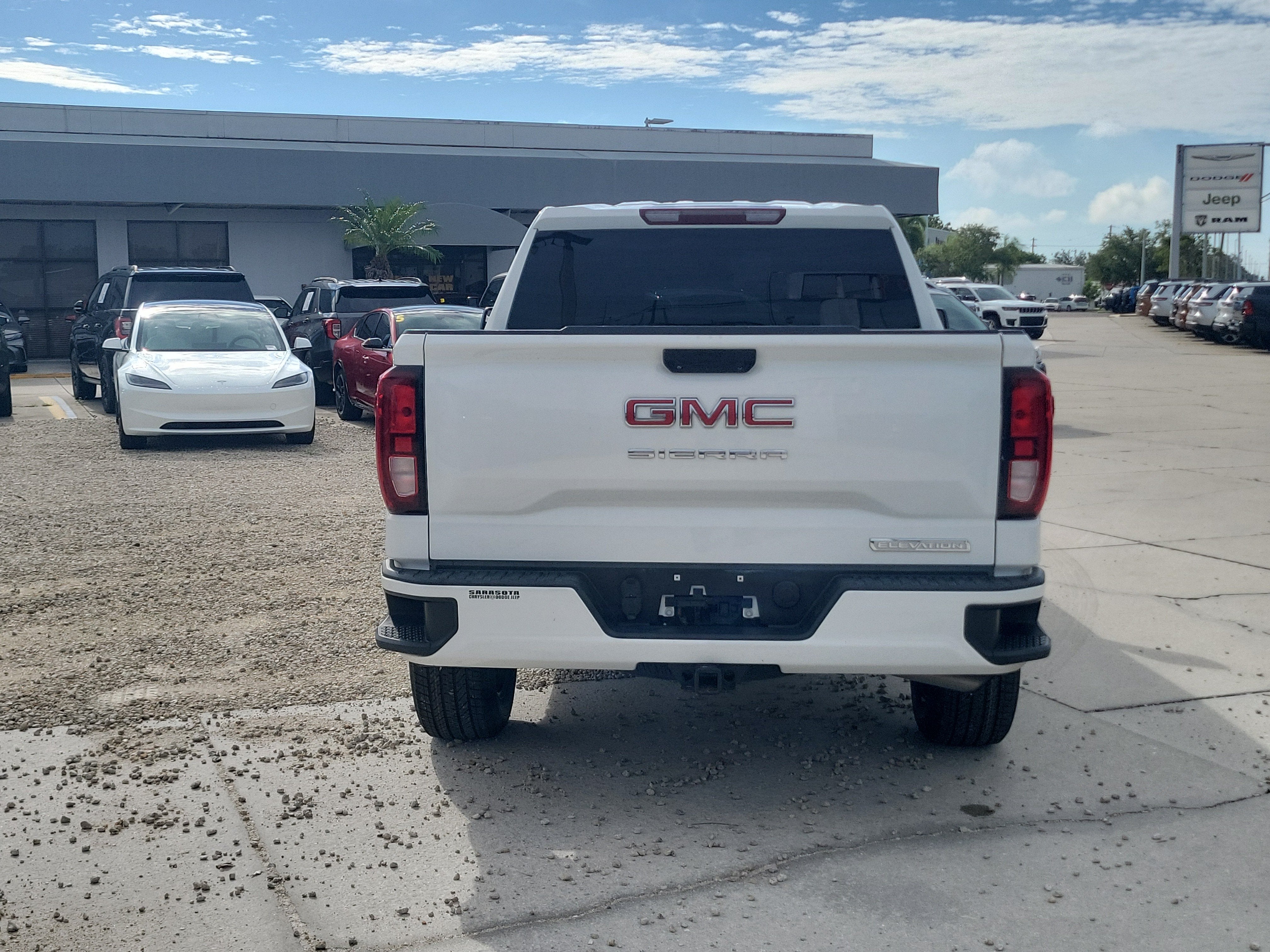 2023 GMC Sierra 1500 Elevation