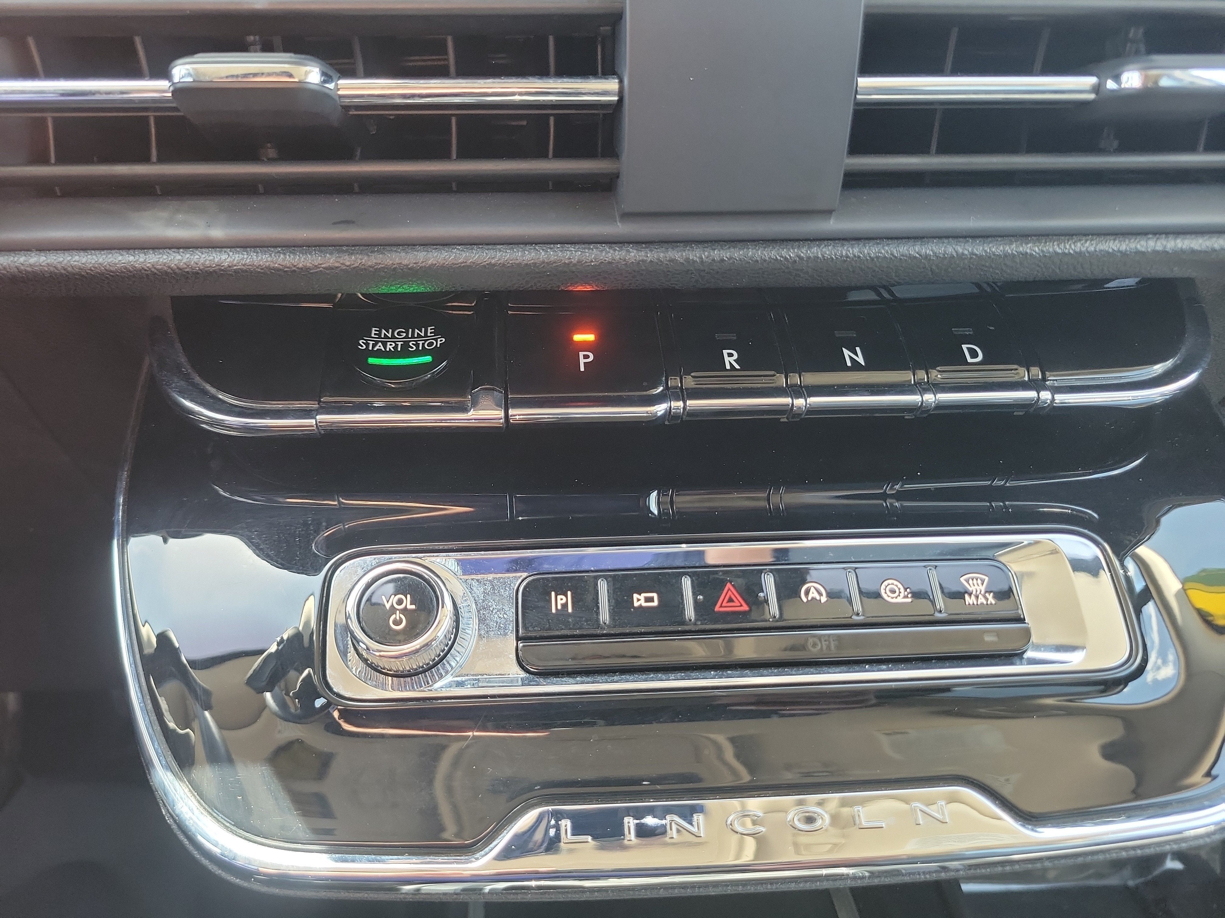 2023 Lincoln Corsair Standard