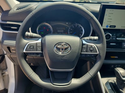 2025 Toyota Highlander Hybrid XLE