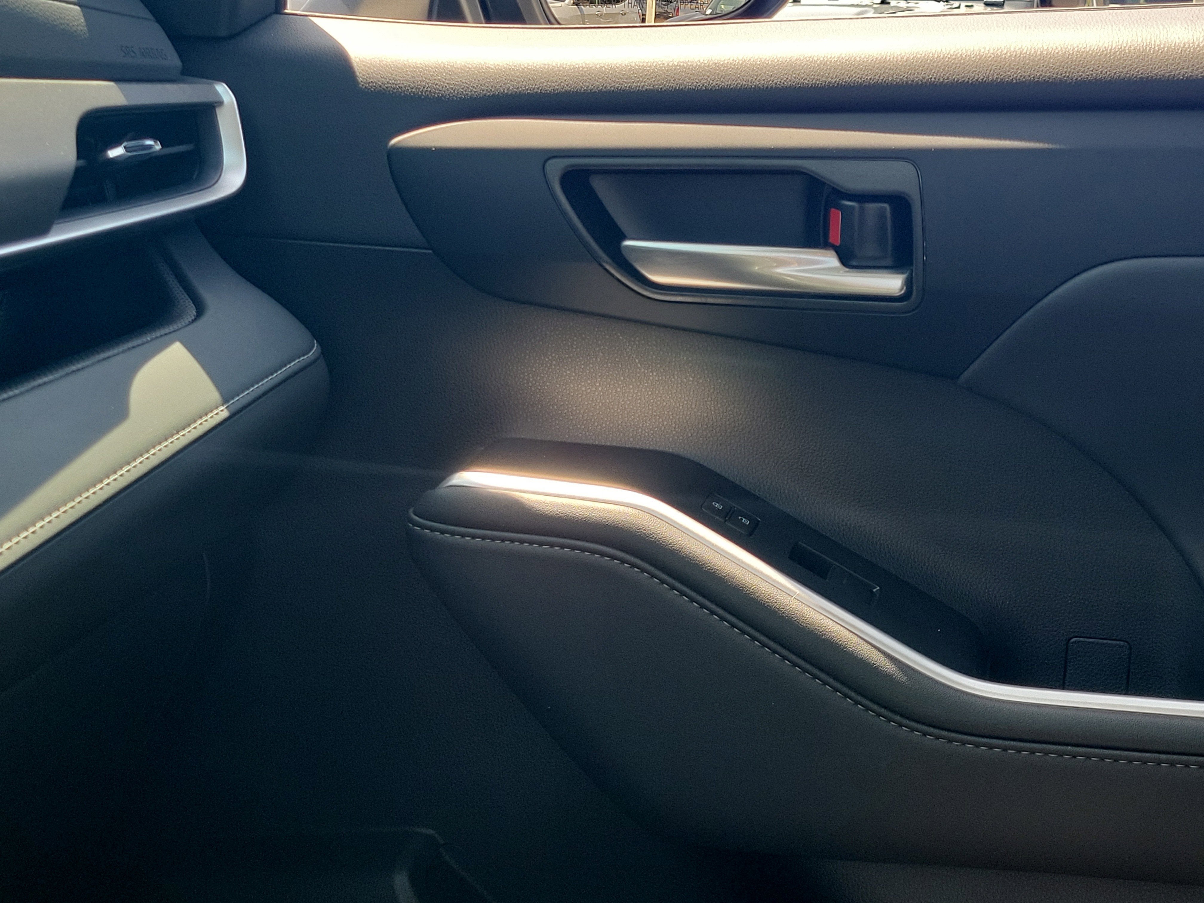 2025 Toyota Highlander Hybrid XLE
