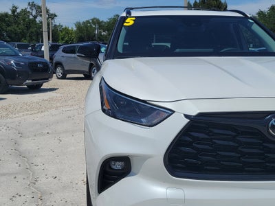 2025 Toyota Highlander Hybrid XLE