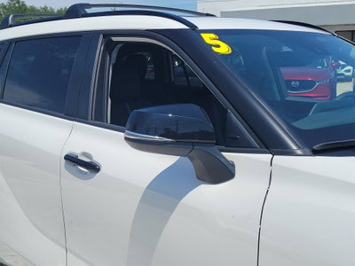 2025 Toyota Highlander Hybrid XLE