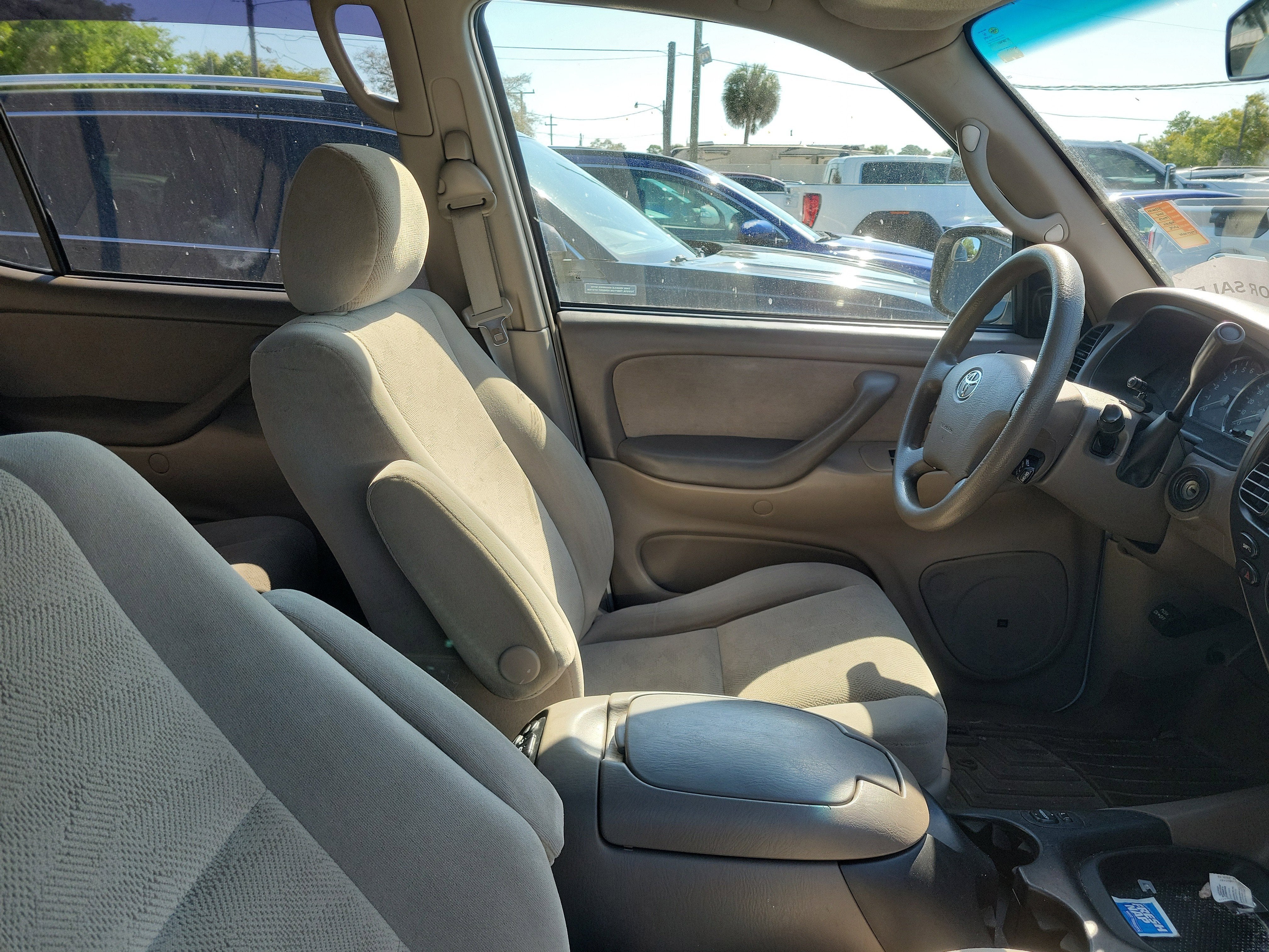 2005 Toyota Sequoia SR5