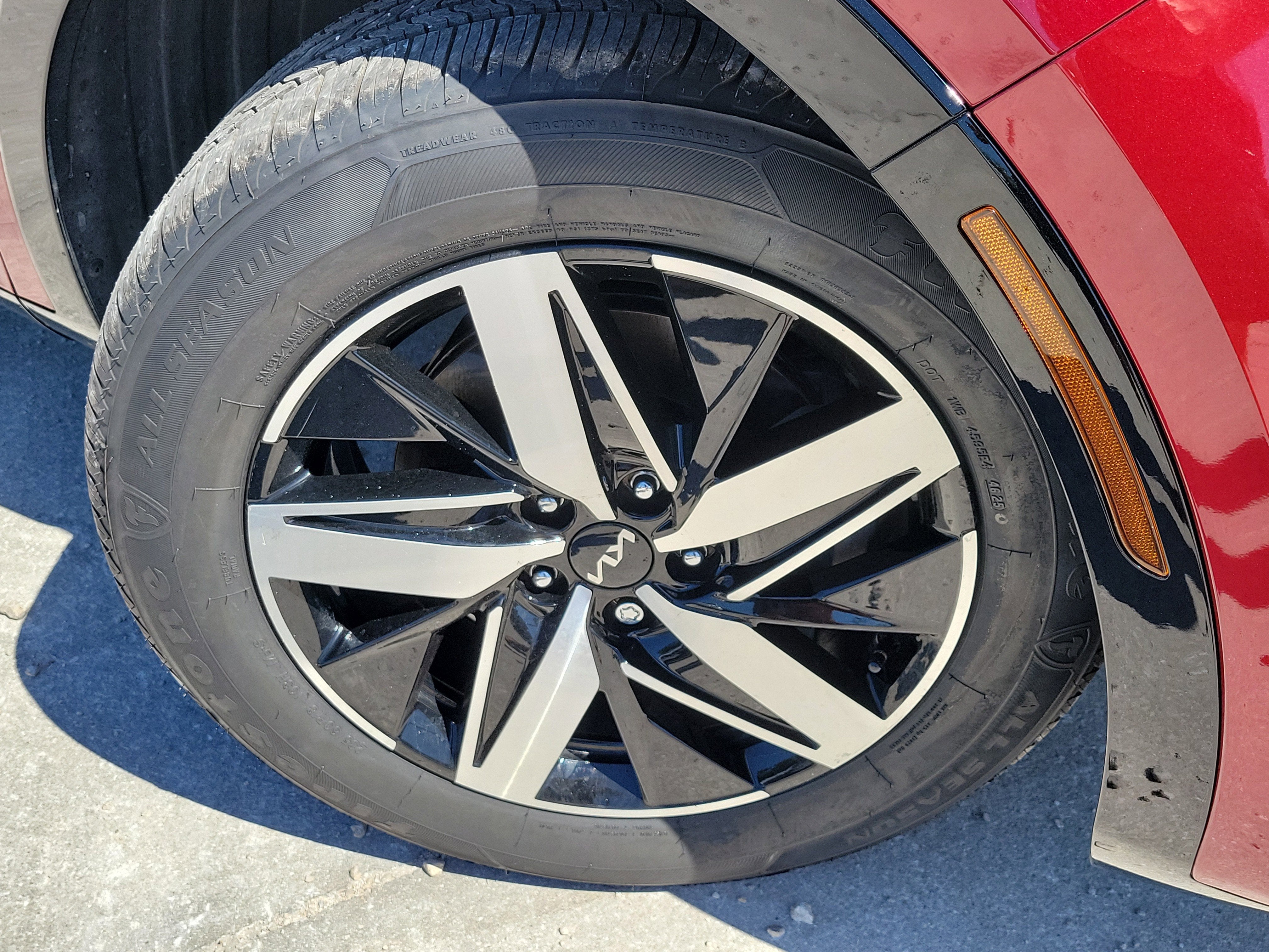 2023 Kia Sorento S