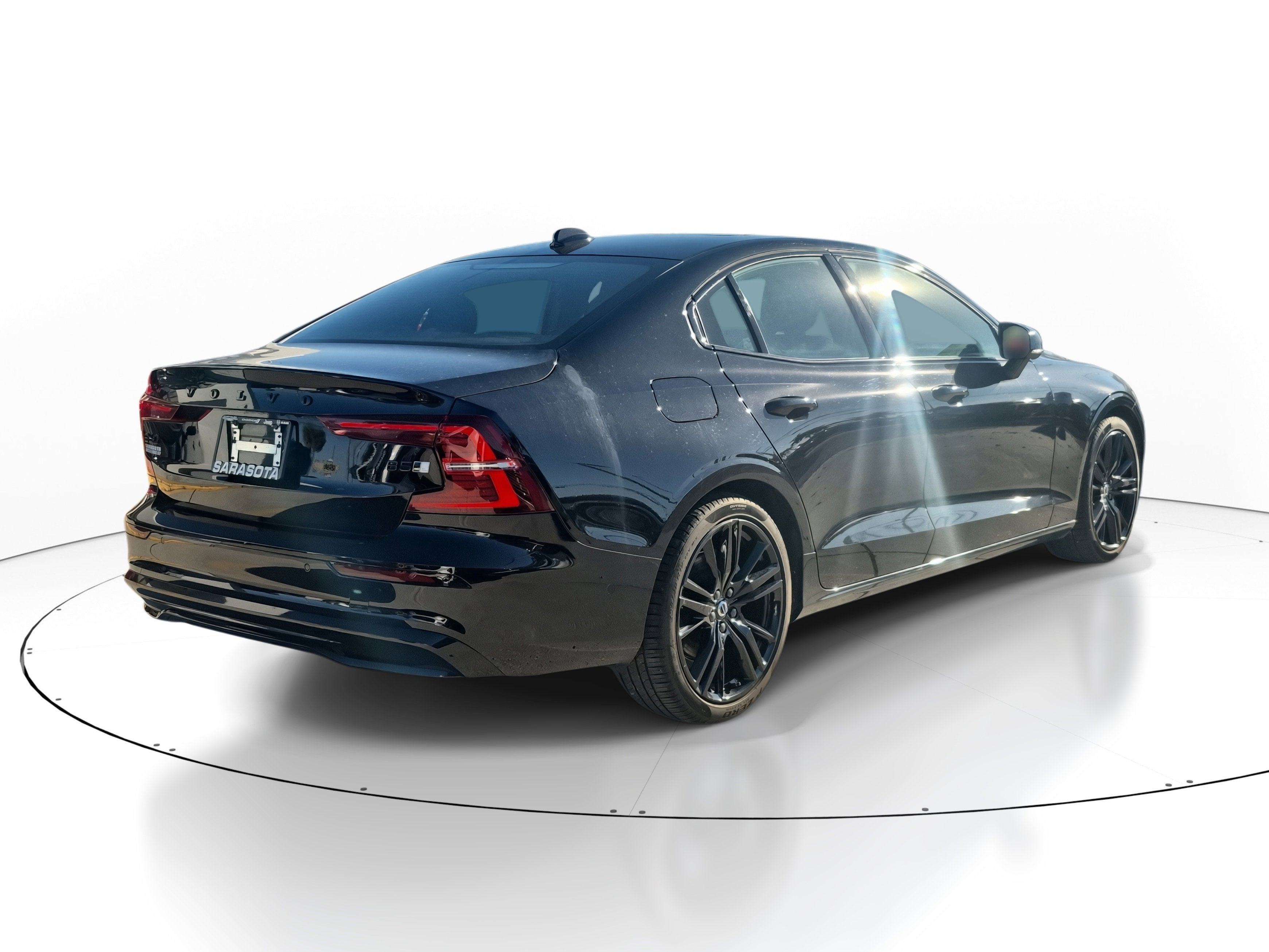 2024 Volvo S60 Plus Black Edition