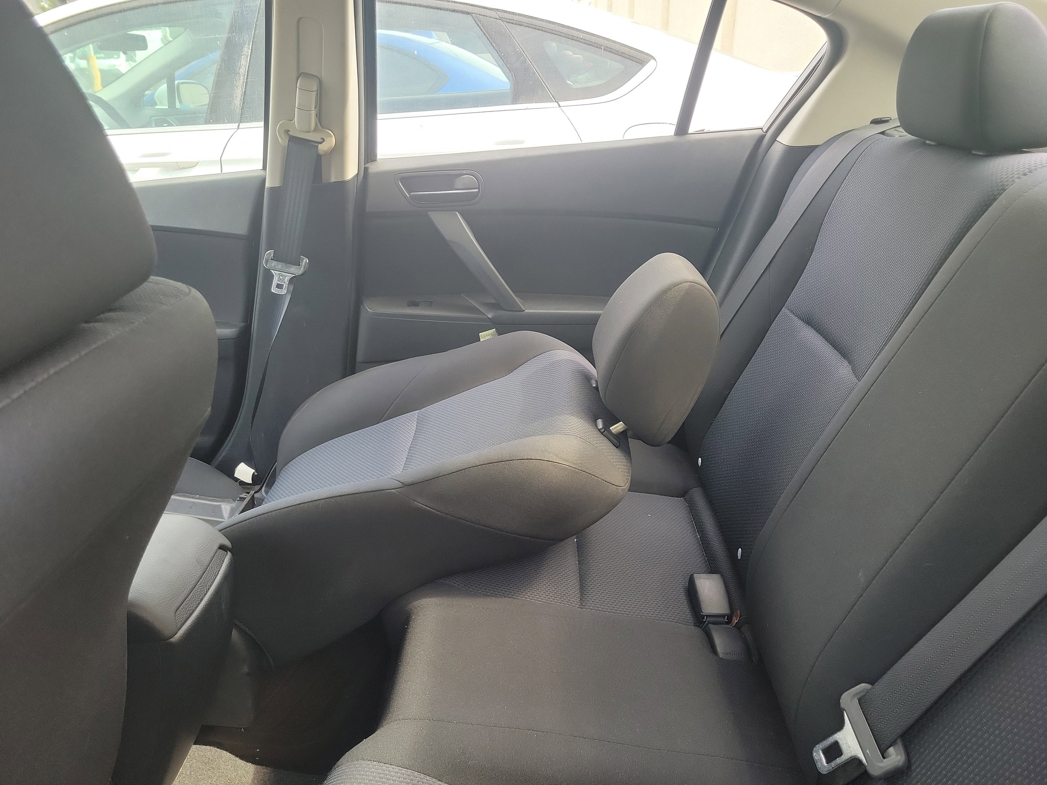 2010 Mazda Mazda3 i Sport