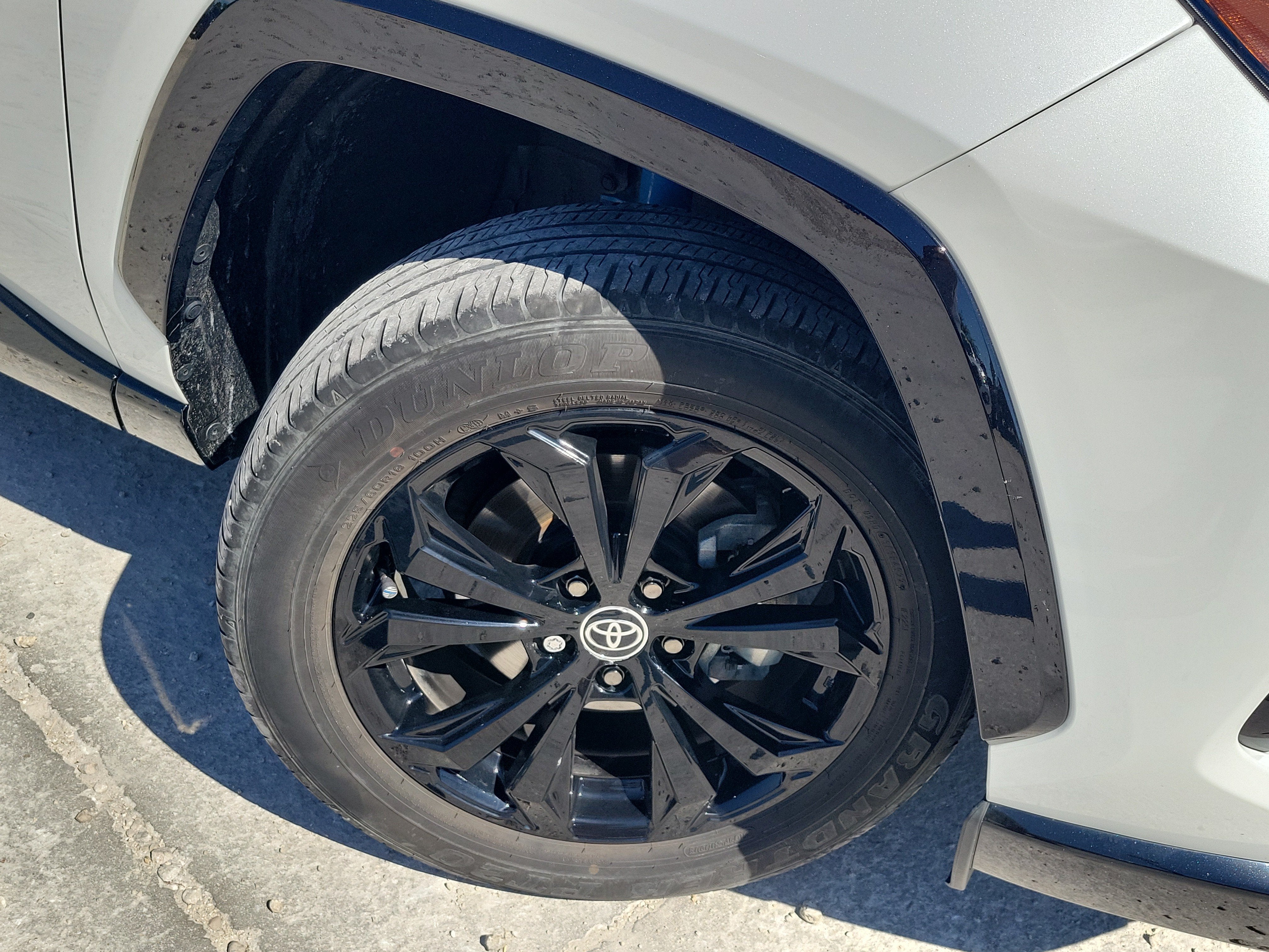 2023 Toyota RAV4 Hybrid SE