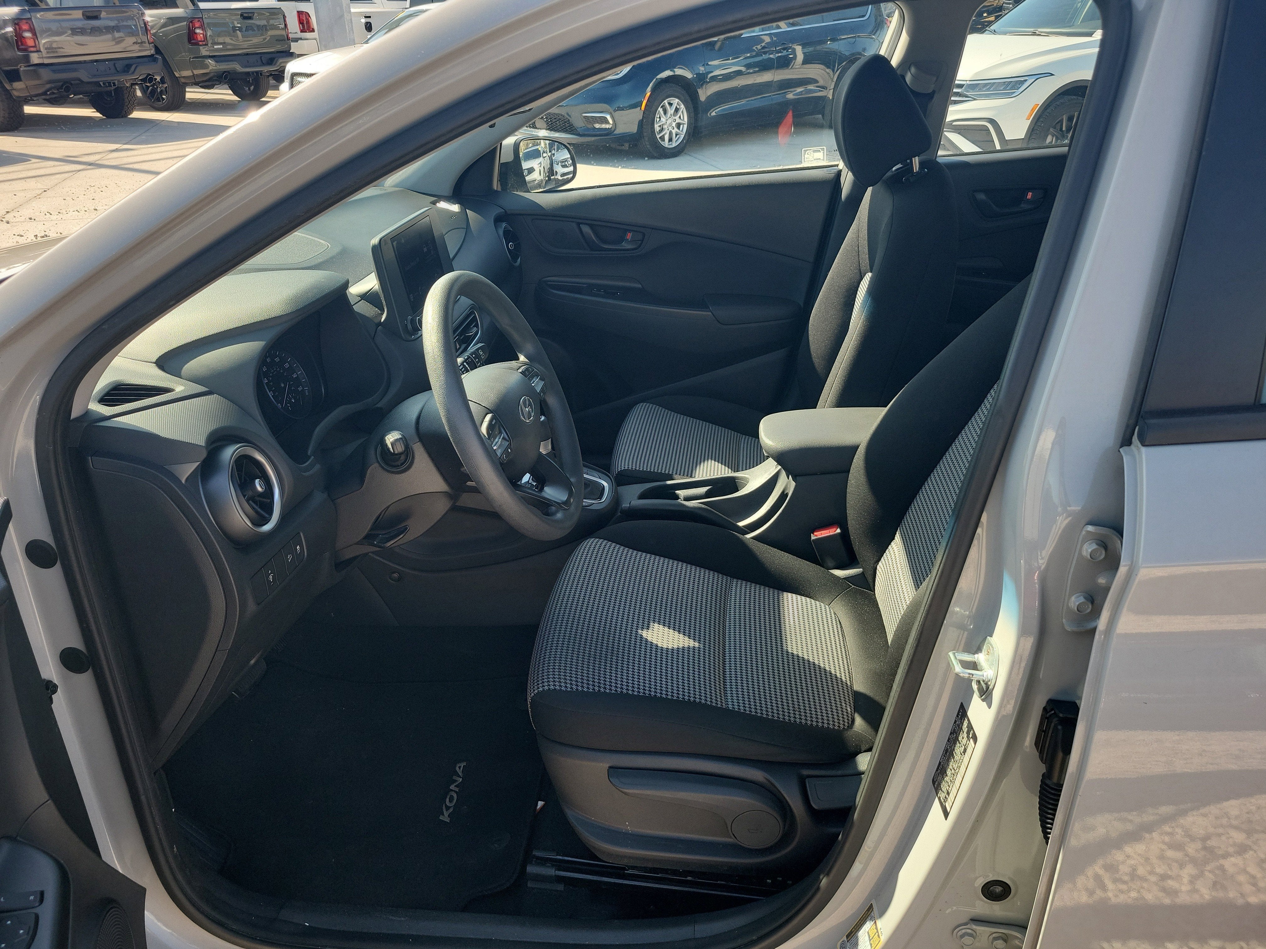 2022 Hyundai Kona SE