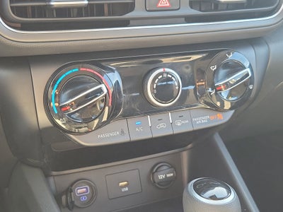 2022 Hyundai Kona SE