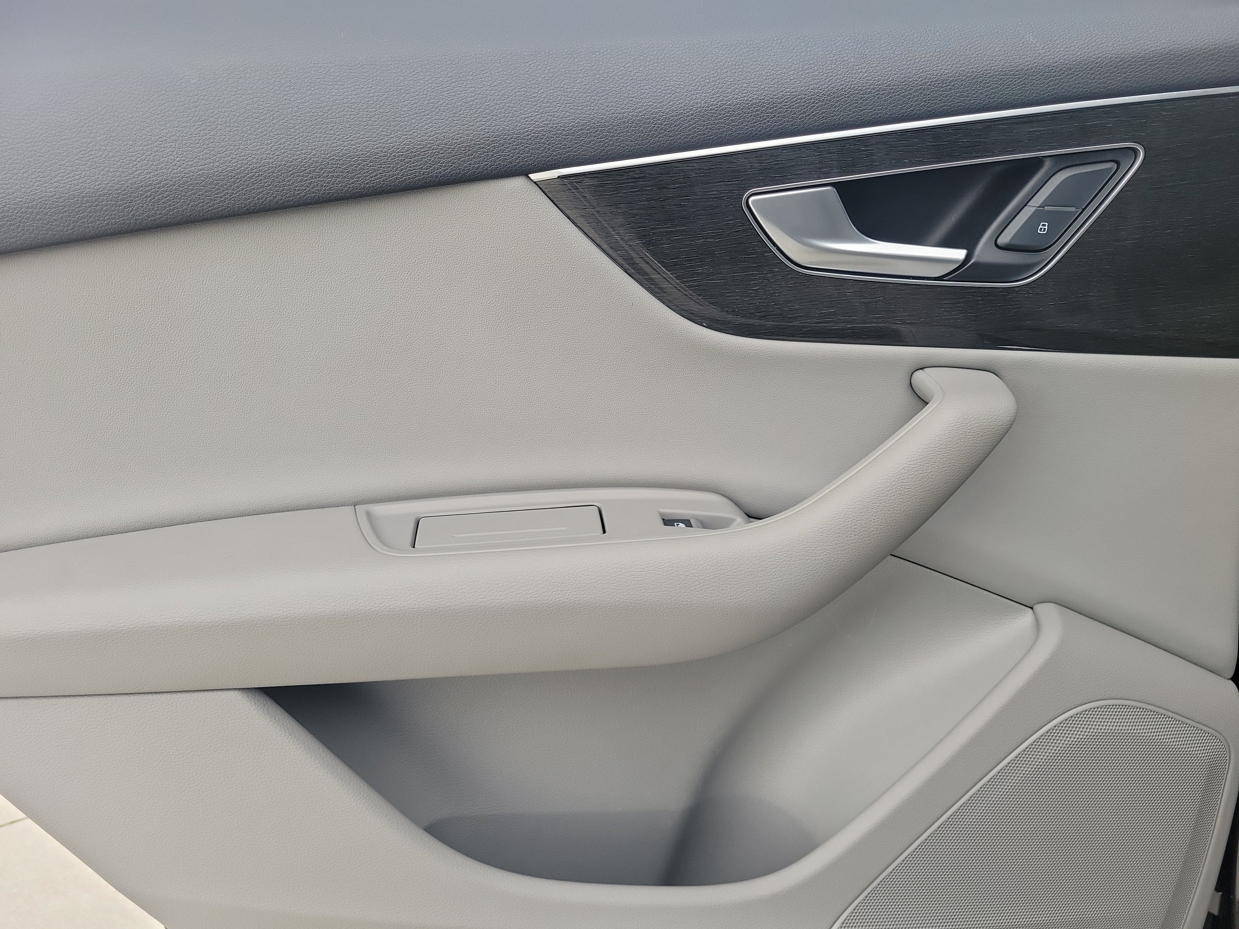2020 Audi Q7 Premium
