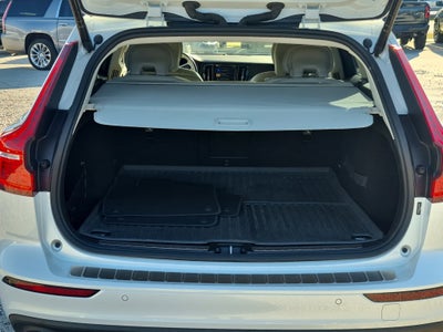 2020 Volvo V60 Momentum