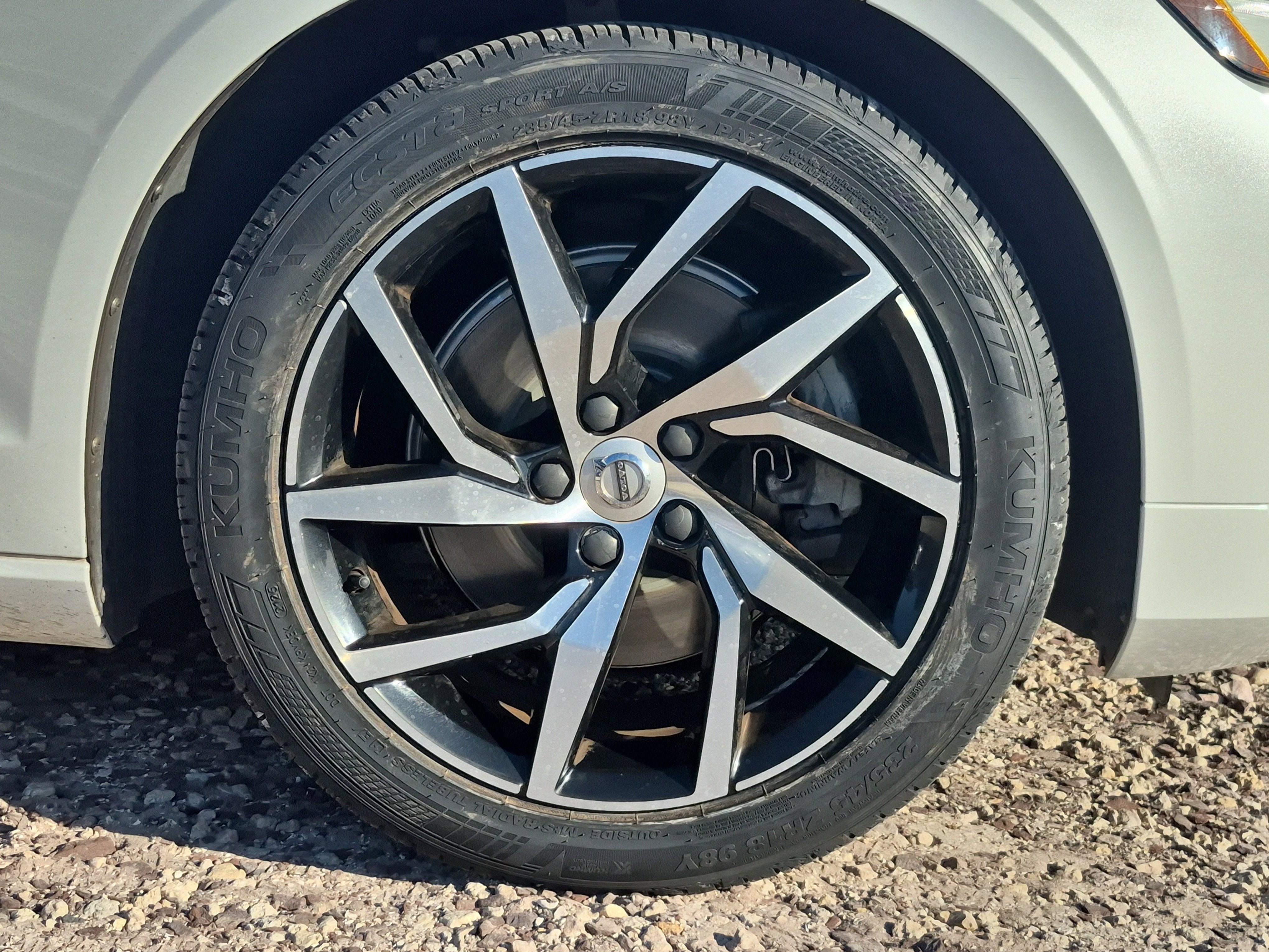 2020 Volvo V60 Momentum