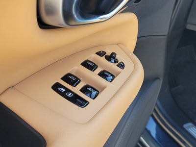 2025 Volvo XC90 Plug-In Hybrid Ultra