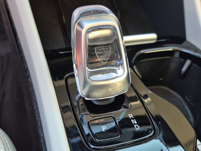 2023 Volvo XC40 Plus Dark Theme