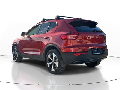 2023 Volvo XC40 Plus Dark Theme