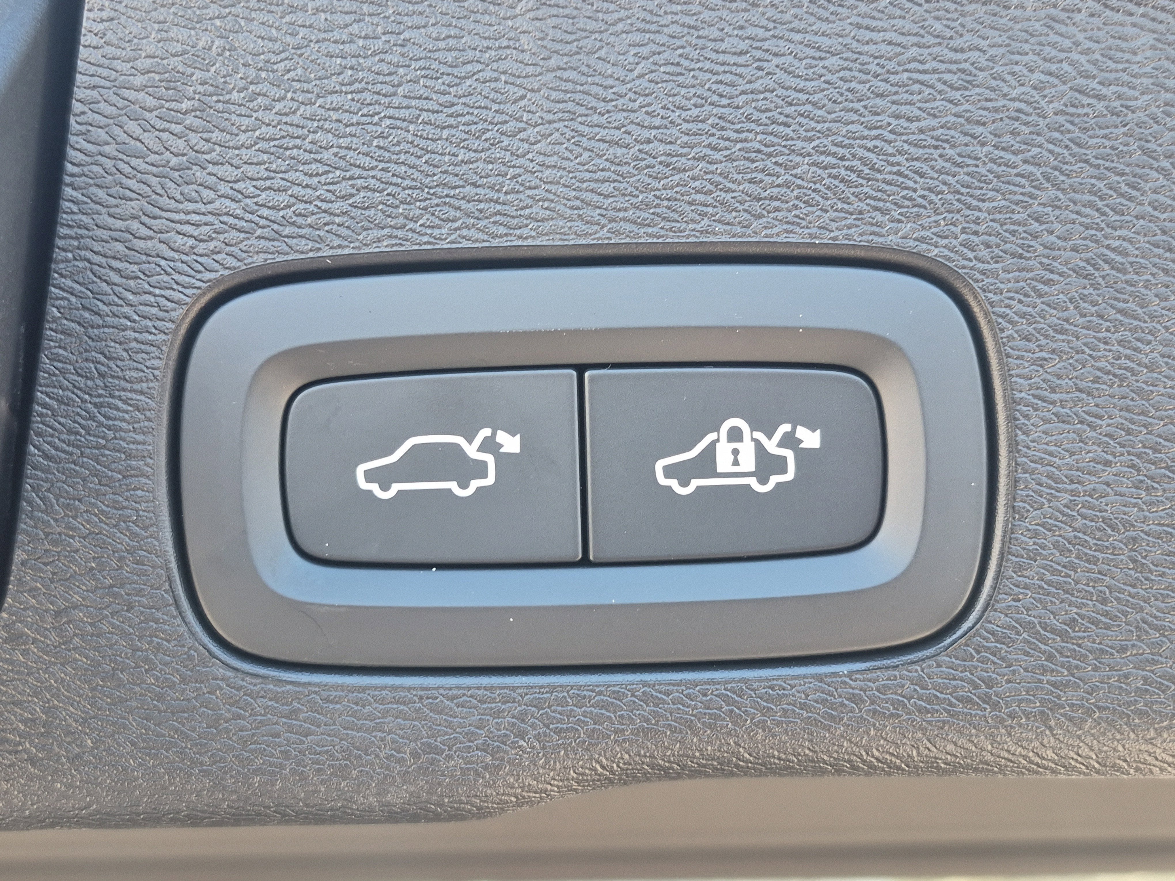 2025 Volvo XC60 Ultra