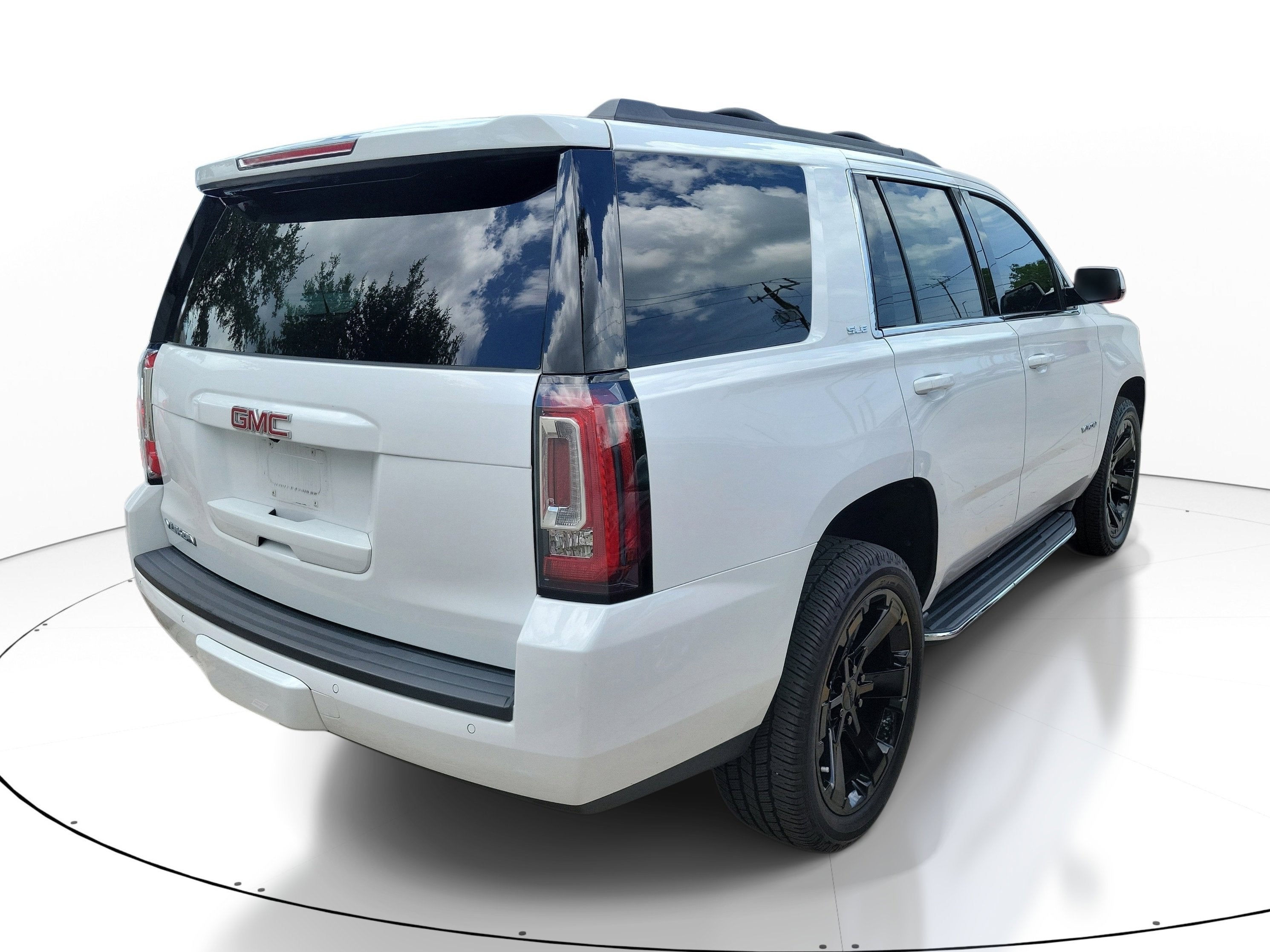 2019 GMC Yukon SLE