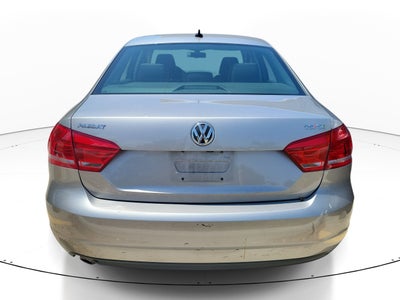 2014 Volkswagen Passat 1.8T SE