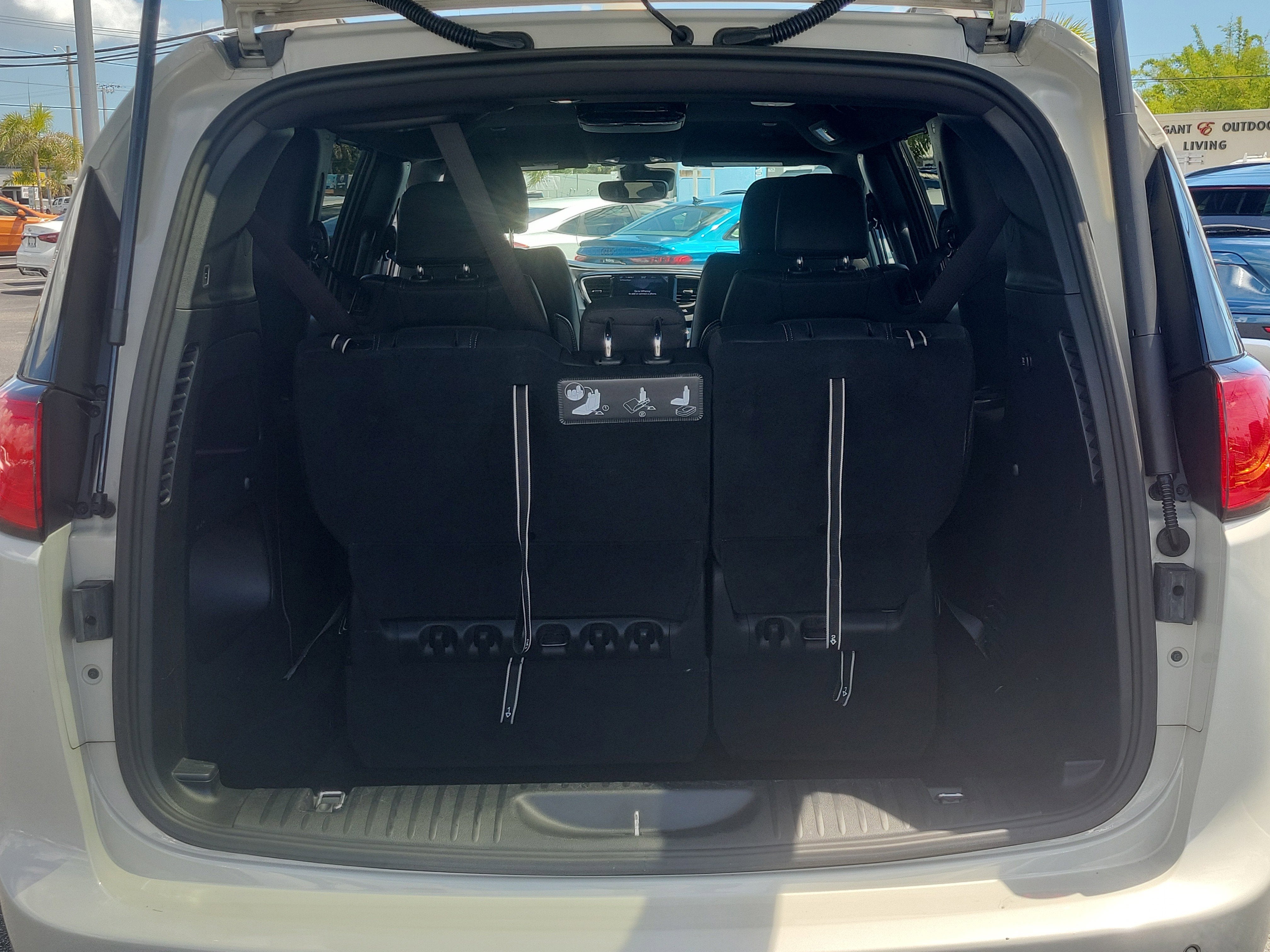 2020 Chrysler Pacifica Touring L