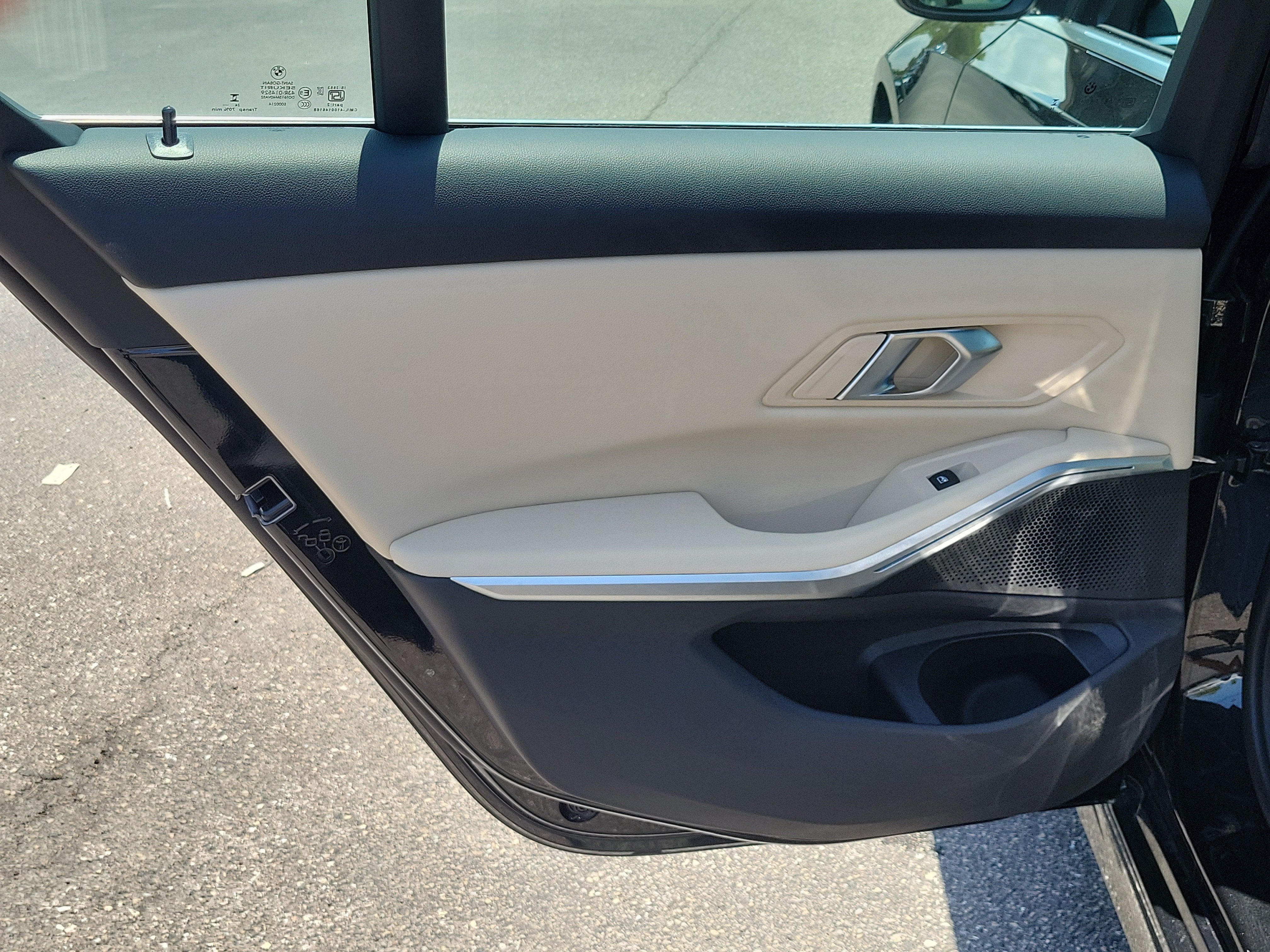 2025 BMW 3 Series 330i