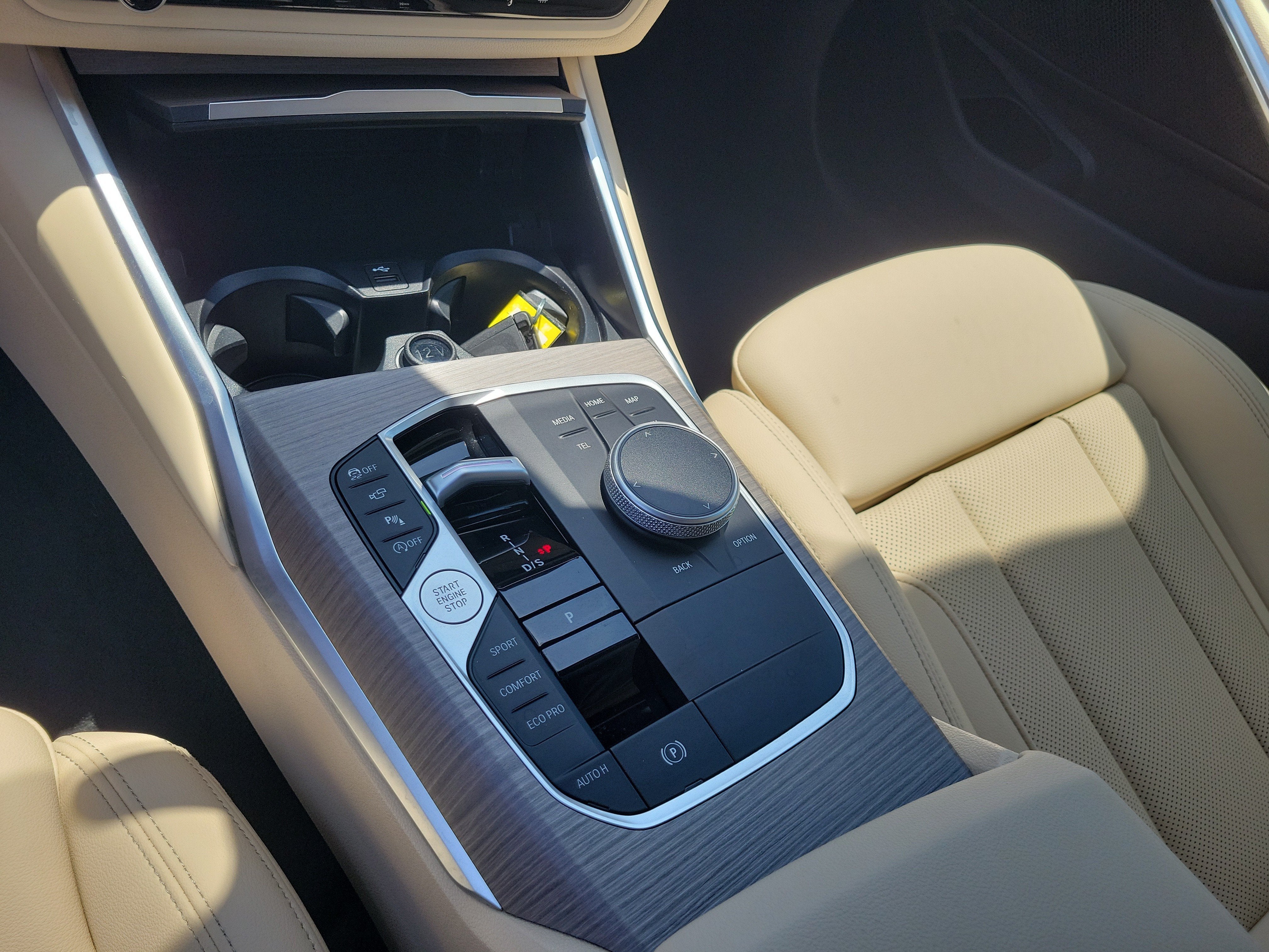 2025 BMW 3 Series 330i