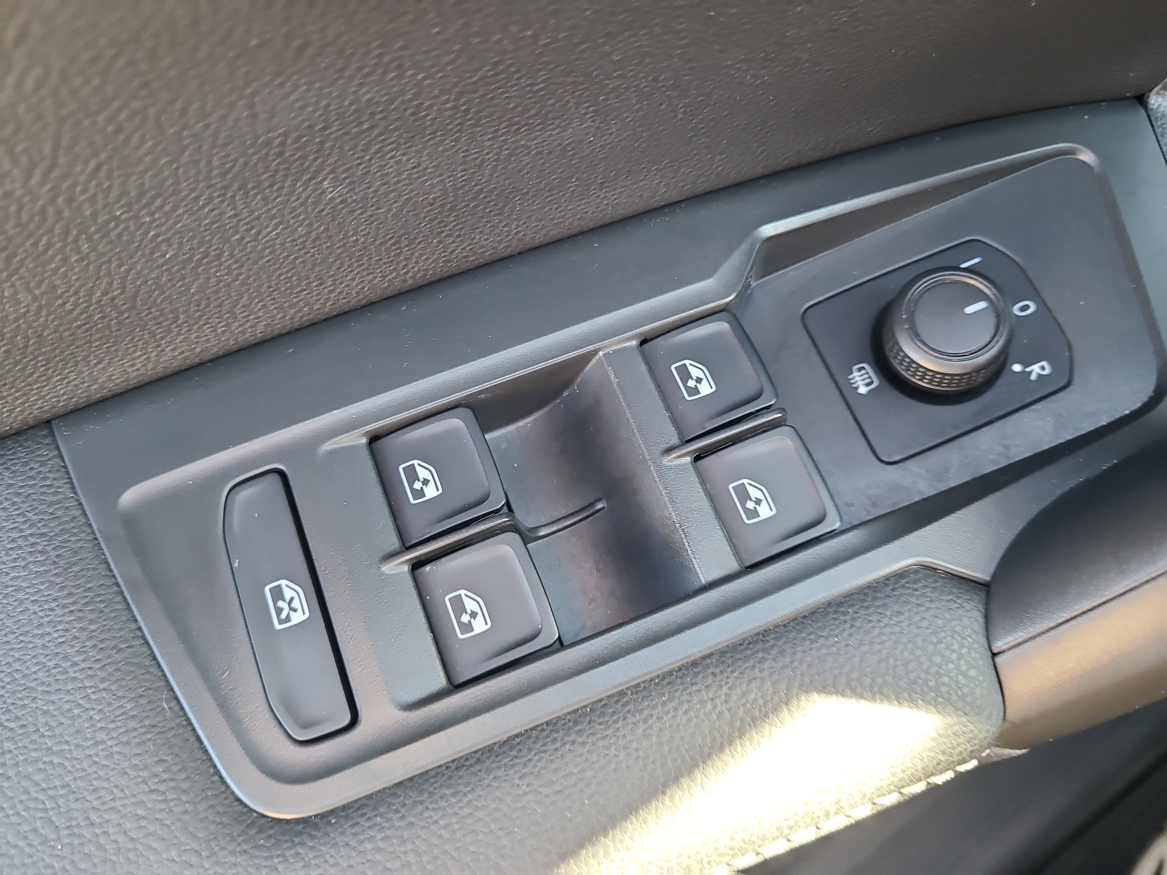 2022 Volkswagen Tiguan S