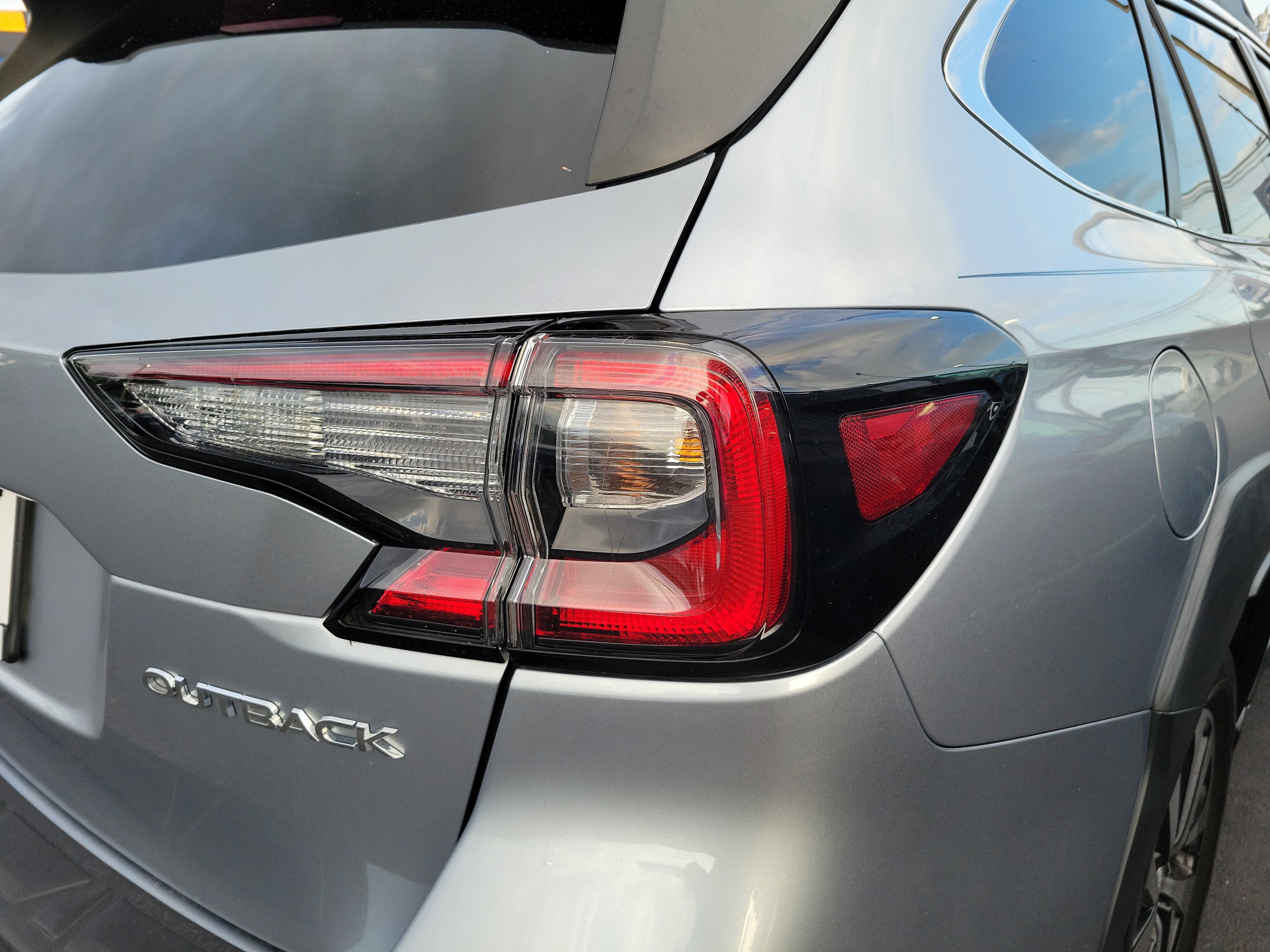 2025 Subaru Outback Premium