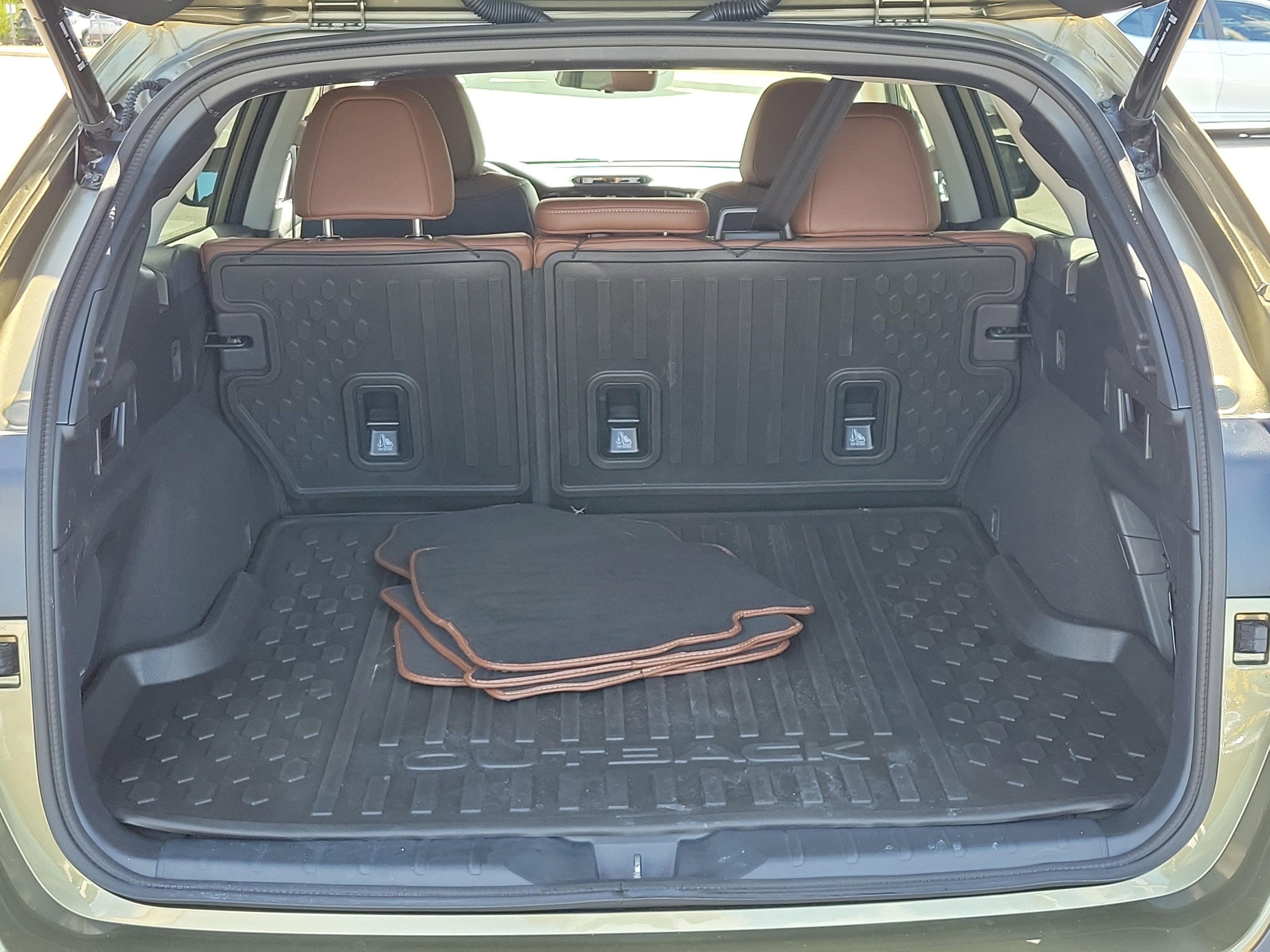 2025 Subaru Outback Touring XT