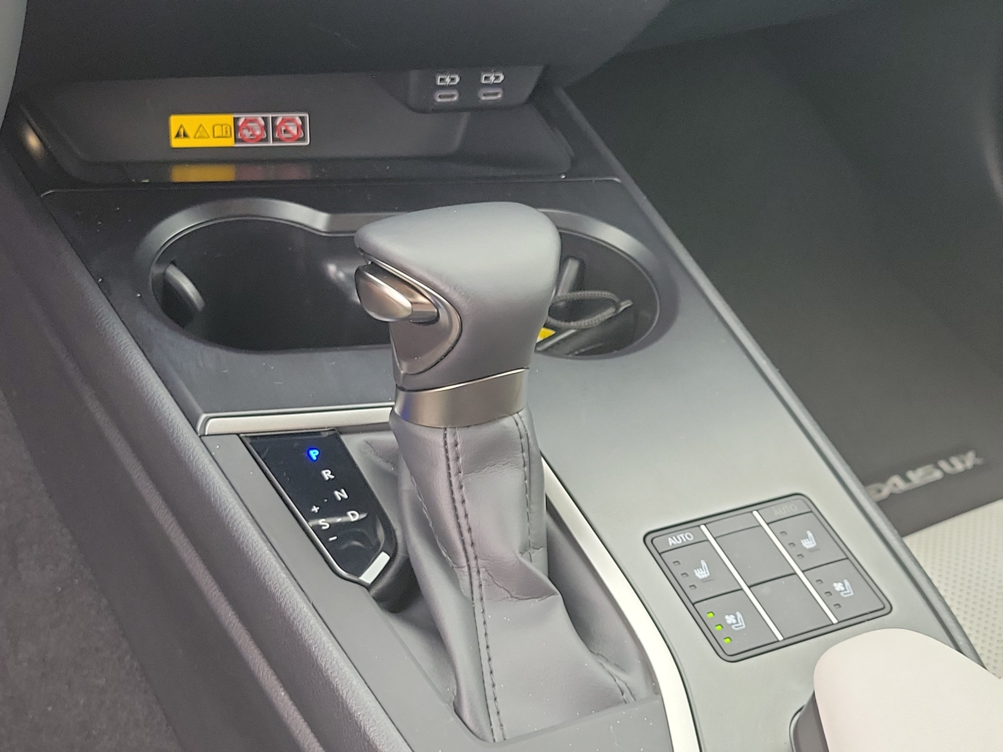 2024 Lexus UX UX 250h F SPORT Design