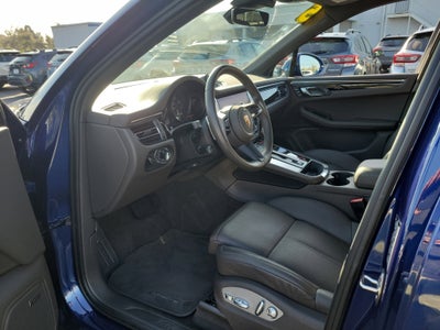 2025 Porsche Macan T