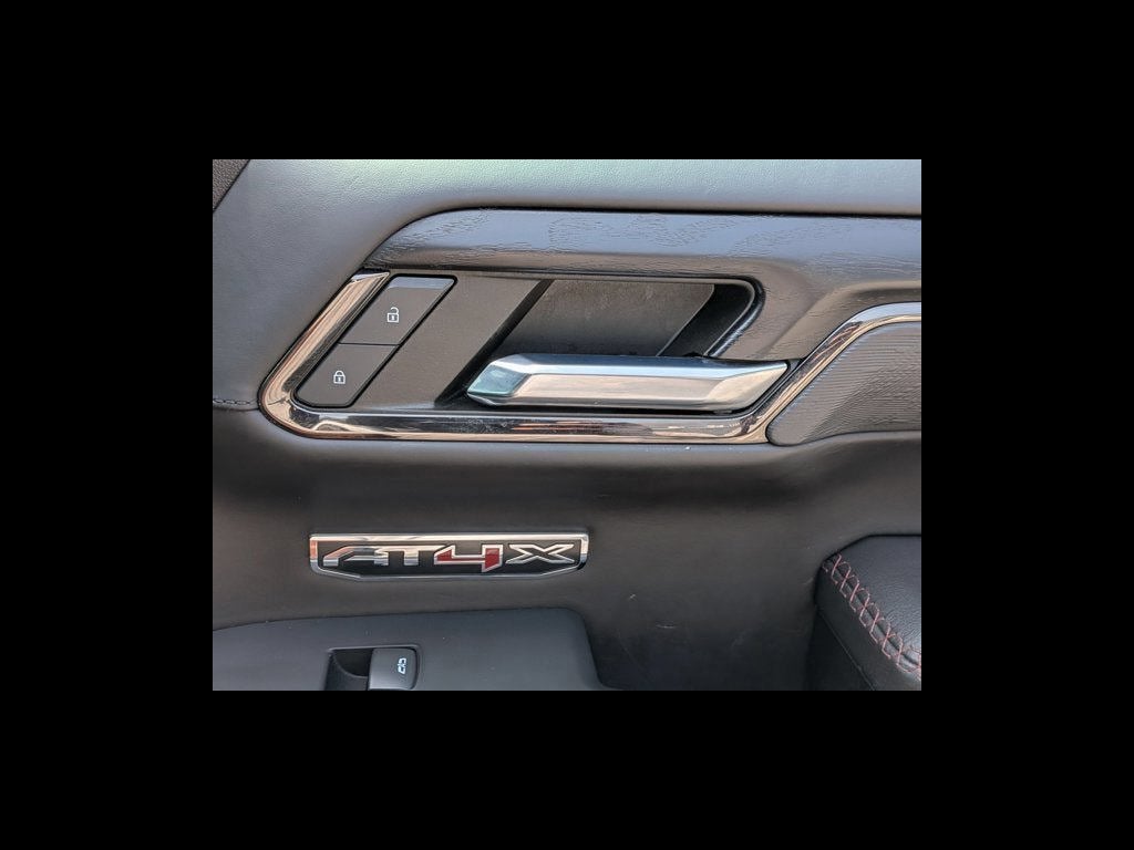 2023 GMC Sierra 1500 AT4X