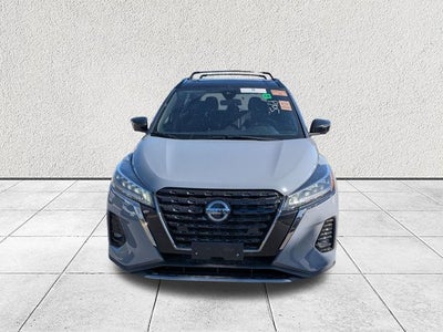 2021 Nissan Kicks SR
