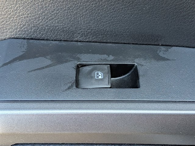 2022 Toyota Tacoma 2WD SR5