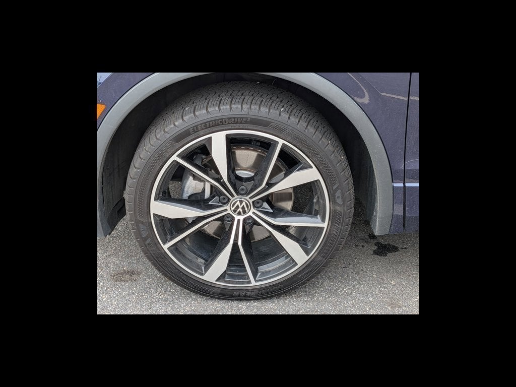 2023 Volkswagen Tiguan SEL R-Line