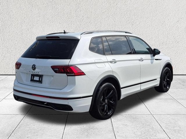 2023 Volkswagen Tiguan SE R-Line Black