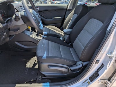 2016 Kia Forte 5-Door LX