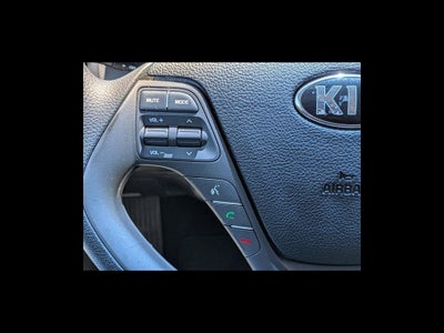 2016 Kia Forte 5-Door LX
