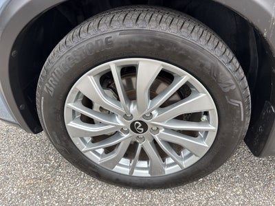 2023 INFINITI QX50 LUXE