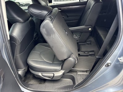 2022 Toyota Highlander Limited